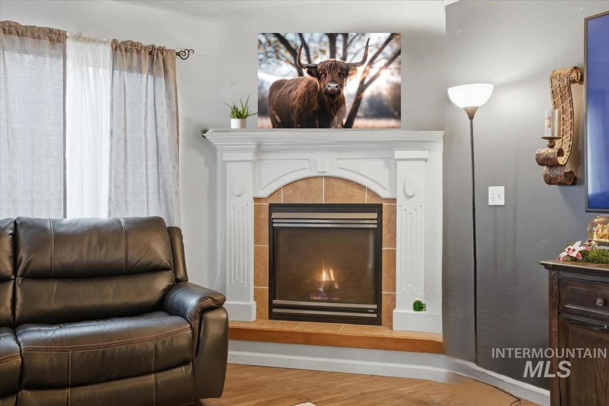 169 E Carver Dr, Meridian, Idaho 83642, 4 Bedrooms, 2.5 Bathrooms, Residential For Sale, Price $499,000, 98969457