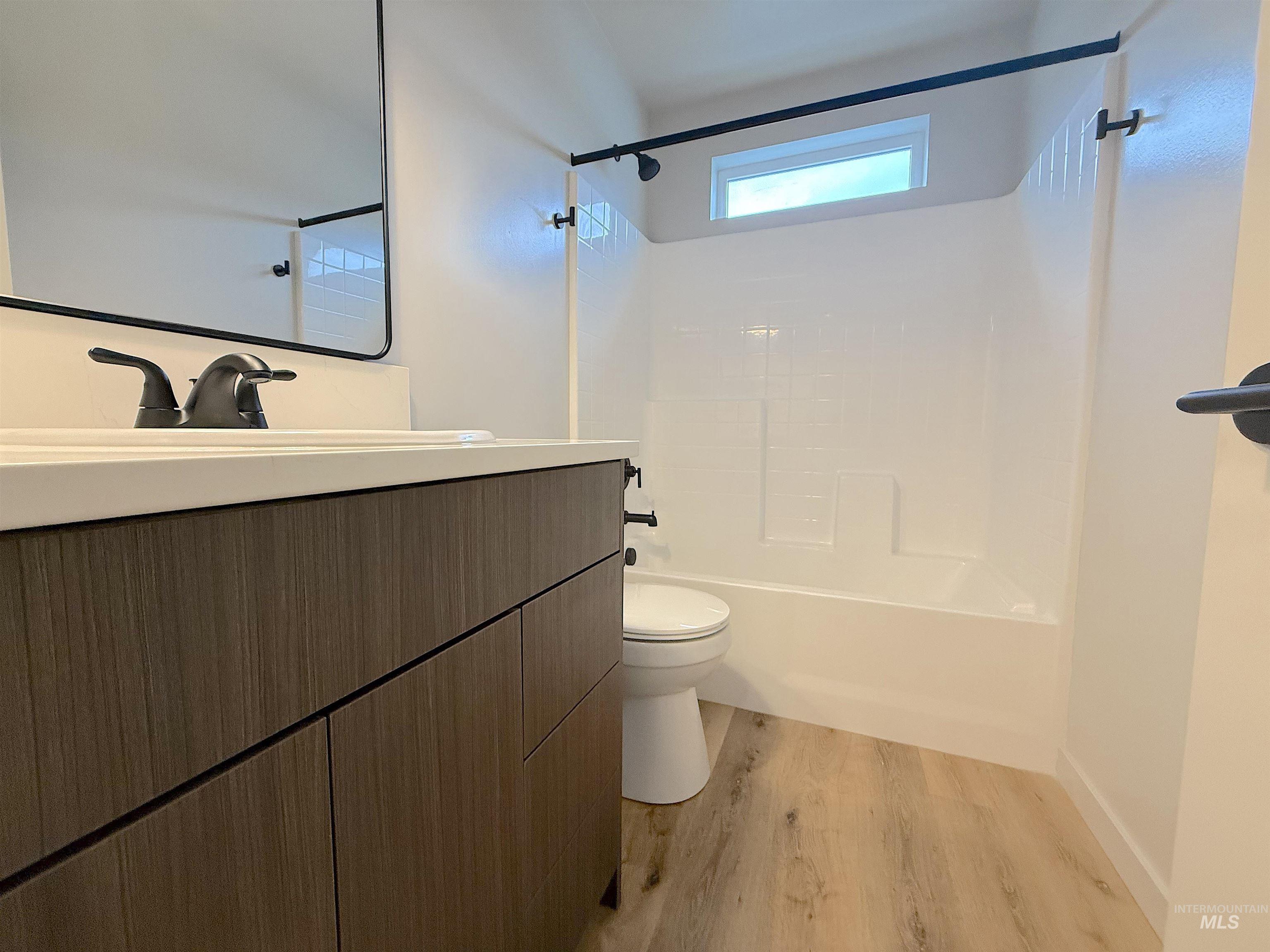 144 Dovetail Drive, Horseshoe Bend, Idaho 83629, 3 Bedrooms, 2.5 Bathrooms, Residential For Sale, Price $365,000,MLS 98969459