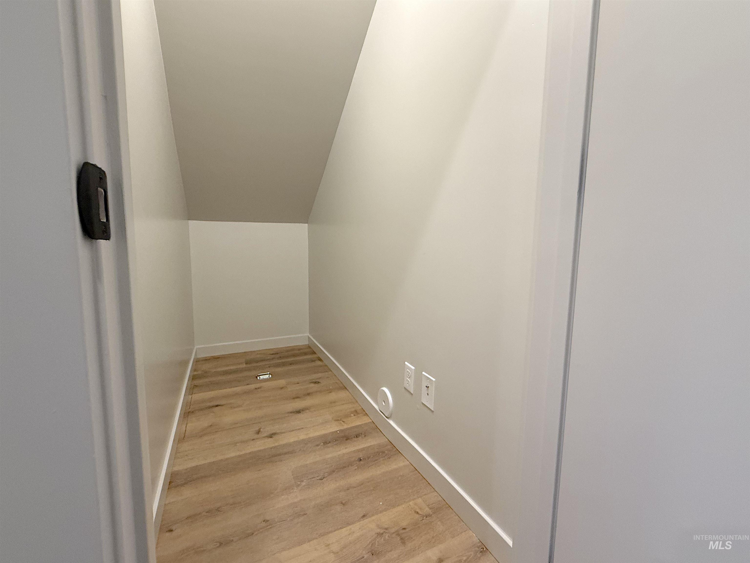 144 Dovetail Drive, Horseshoe Bend, Idaho 83629, 3 Bedrooms, 2.5 Bathrooms, Residential For Sale, Price $365,000,MLS 98969459