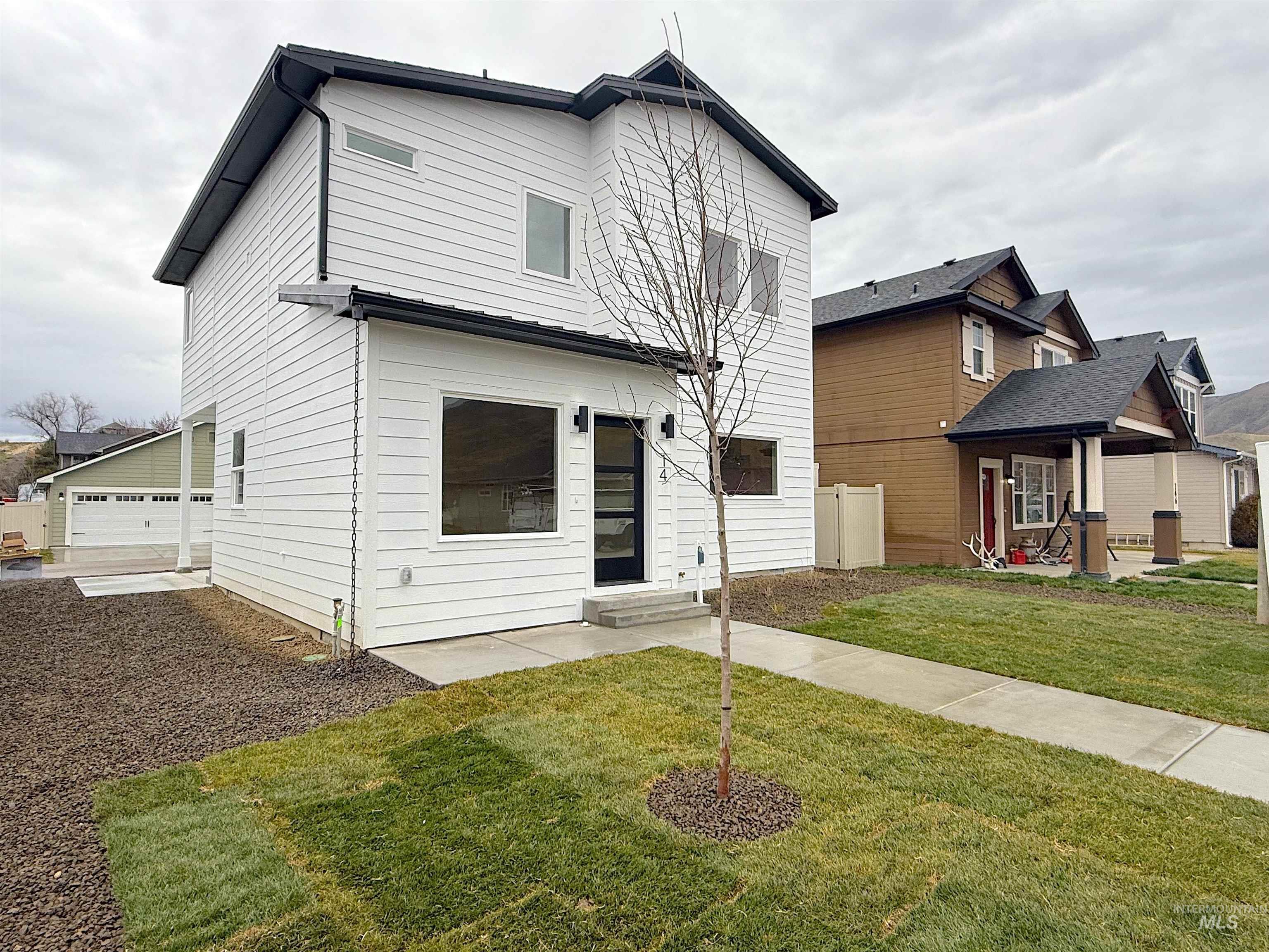 144 Dovetail Drive, Horseshoe Bend, Idaho 83629, 3 Bedrooms, 2.5 Bathrooms, Residential For Sale, Price $365,000,MLS 98969459