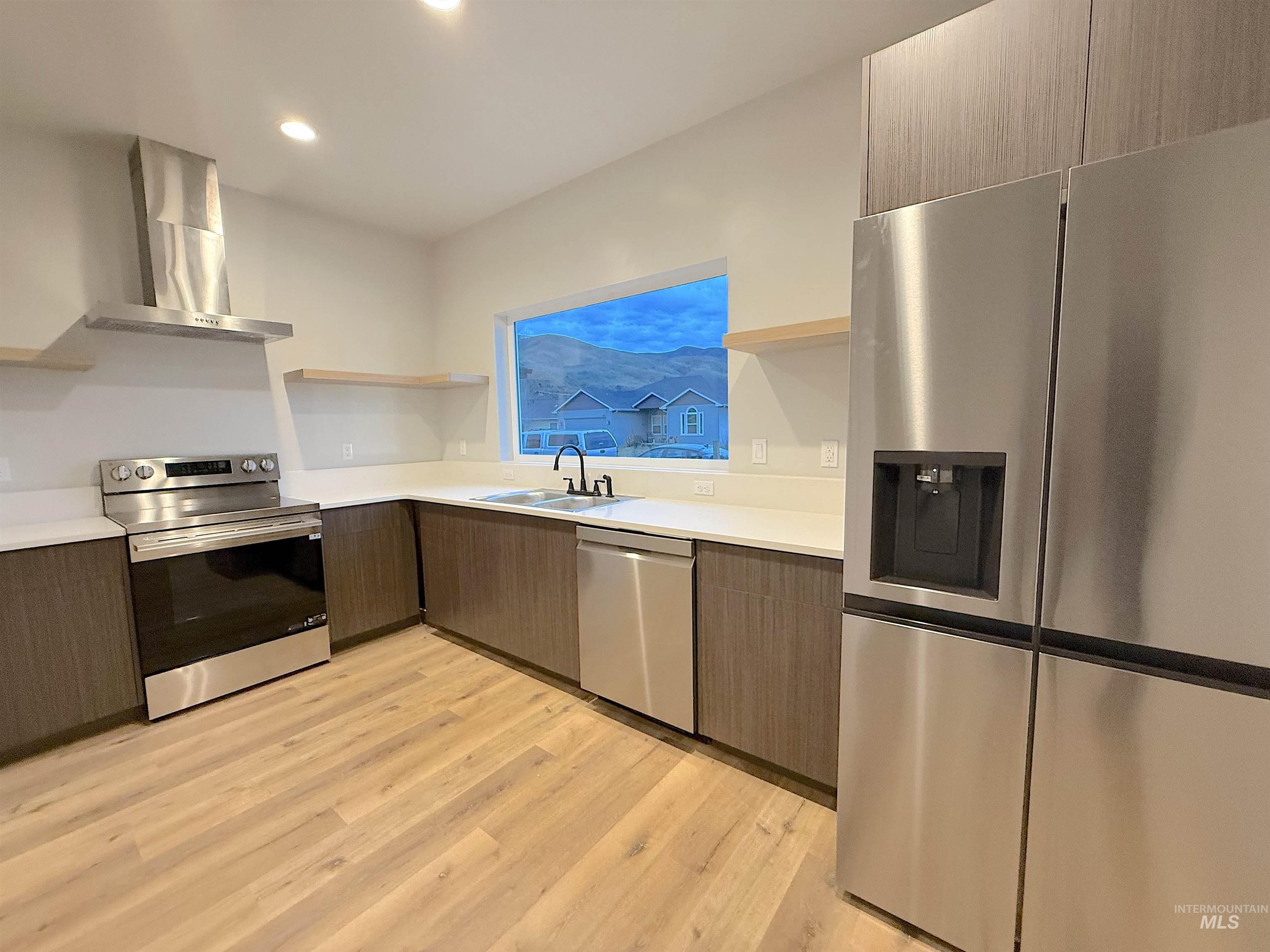 144 Dovetail Drive, Horseshoe Bend, Idaho 83629, 3 Bedrooms, 2.5 Bathrooms, Residential For Sale, Price $349,000, 98969459