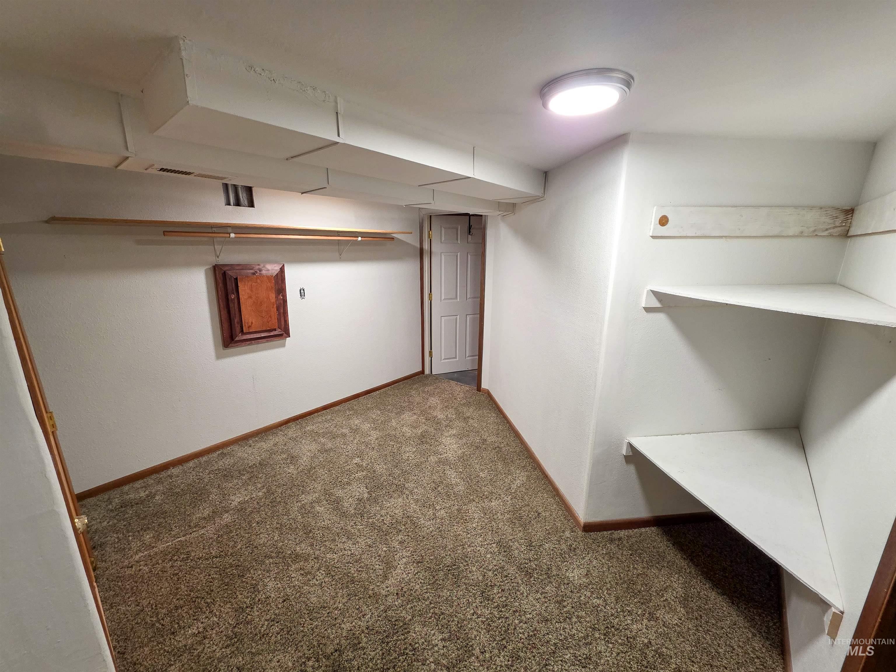 1036 Burrell Ave, Lewiston, Idaho 83501, 4 Bedrooms, 2 Bathrooms, Residential For Sale, Price $379,999, 98969461