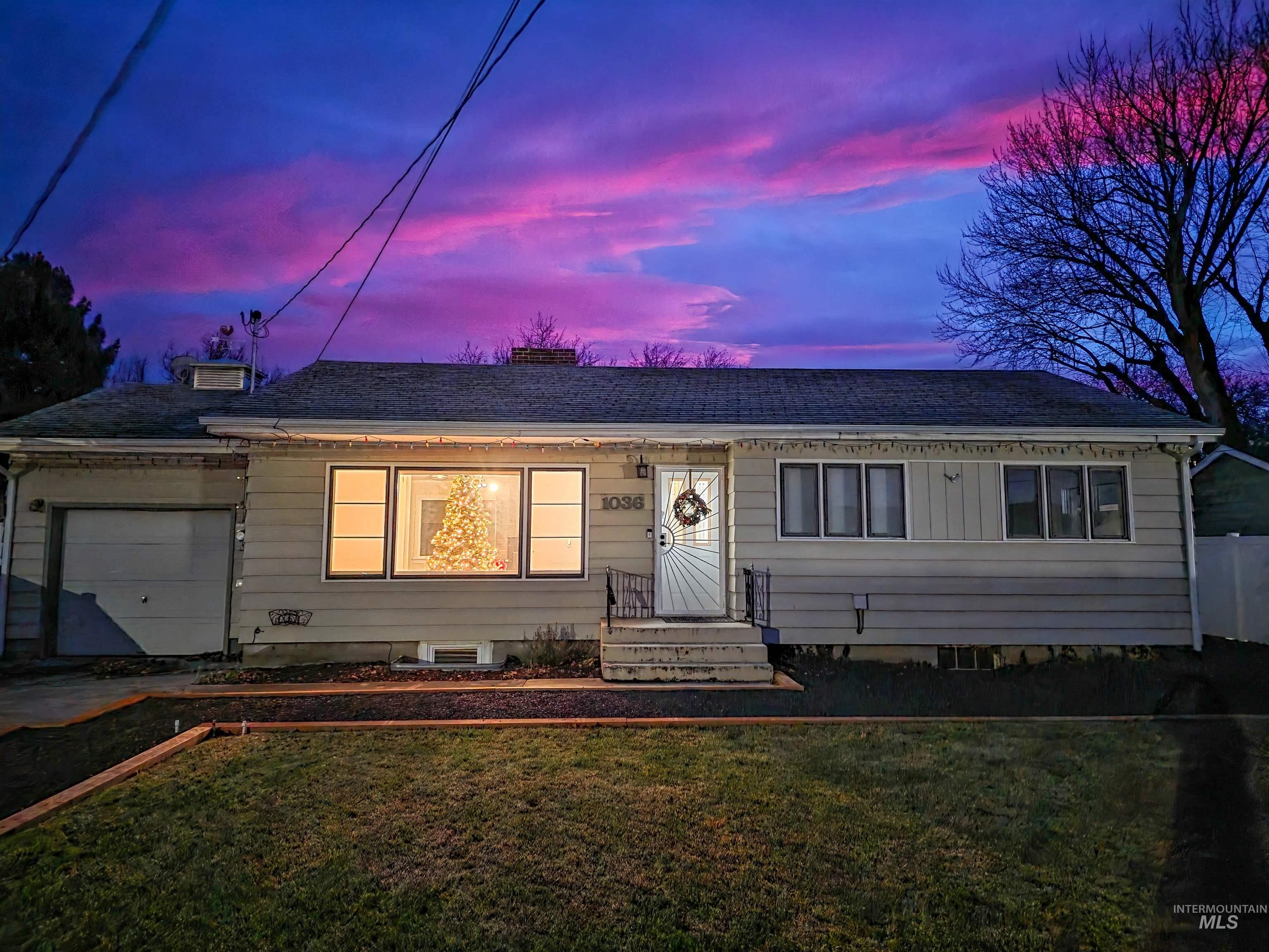 1036 Burrell Ave, Lewiston, Idaho 83501, 4 Bedrooms, 2 Bathrooms, Residential For Sale, Price $379,999, 98969461