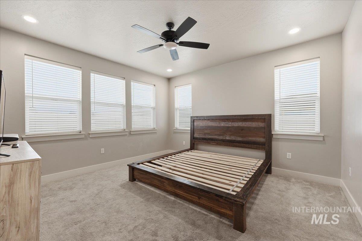 92 S Ravine Way, Nampa, Idaho 83687, 6 Bedrooms, 3.5 Bathrooms, Residential For Sale, Price $769,900,MLS 98969463