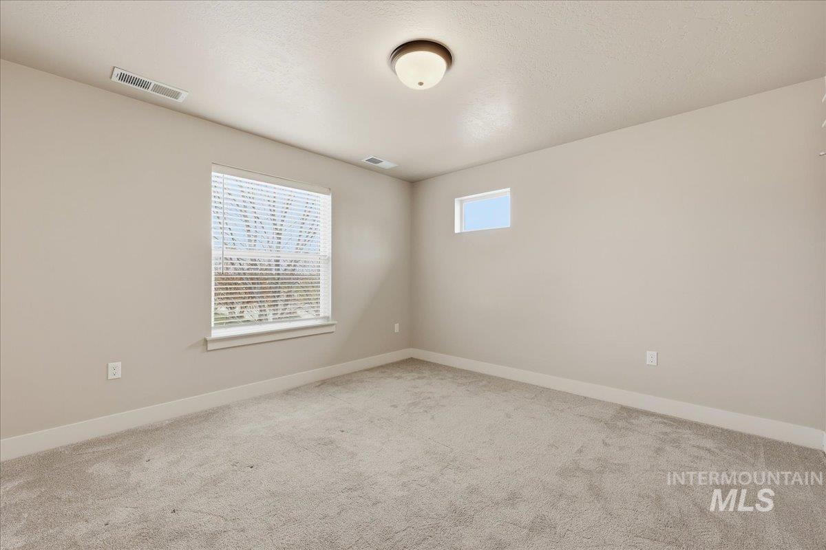 92 S Ravine Way, Nampa, Idaho 83687, 6 Bedrooms, 3.5 Bathrooms, Residential For Sale, Price $769,900,MLS 98969463