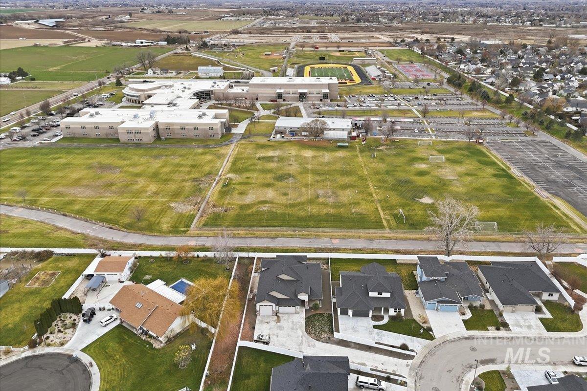 92 S Ravine Way, Nampa, Idaho 83687, 6 Bedrooms, 3.5 Bathrooms, Residential For Sale, Price $769,900, 98969463