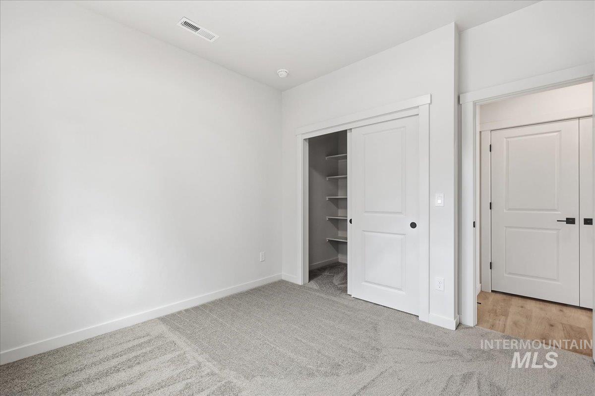 8149 N Breezy Ave, Boise, Idaho 83714, 3 Bedrooms, 2.5 Bathrooms, Residential For Sale, Price $559,900, 98969466