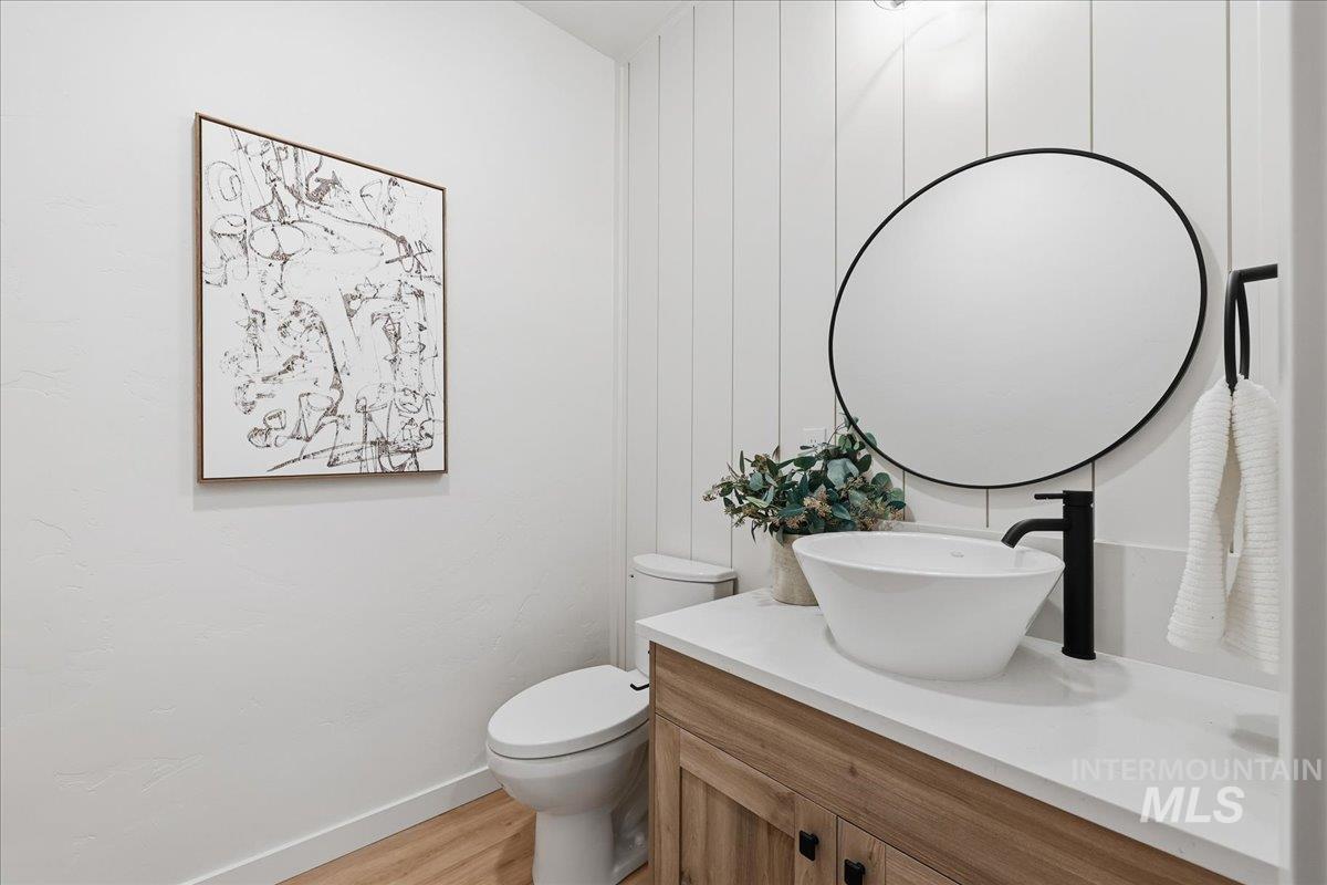 8149 N Breezy Ave, Boise, Idaho 83714, 3 Bedrooms, 2.5 Bathrooms, Residential For Sale, Price $559,900, 98969466