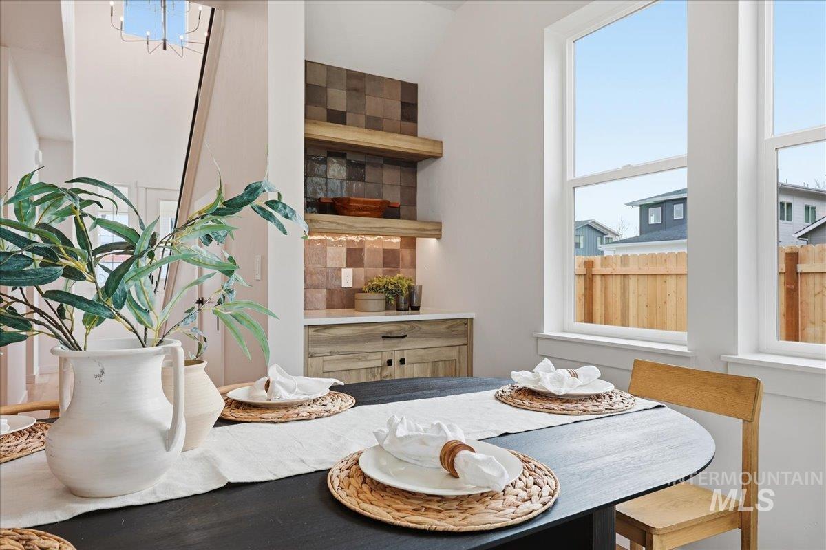 8149 N Breezy Ave, Boise, Idaho 83714, 3 Bedrooms, 2.5 Bathrooms, Residential For Sale, Price $559,900, 98969466