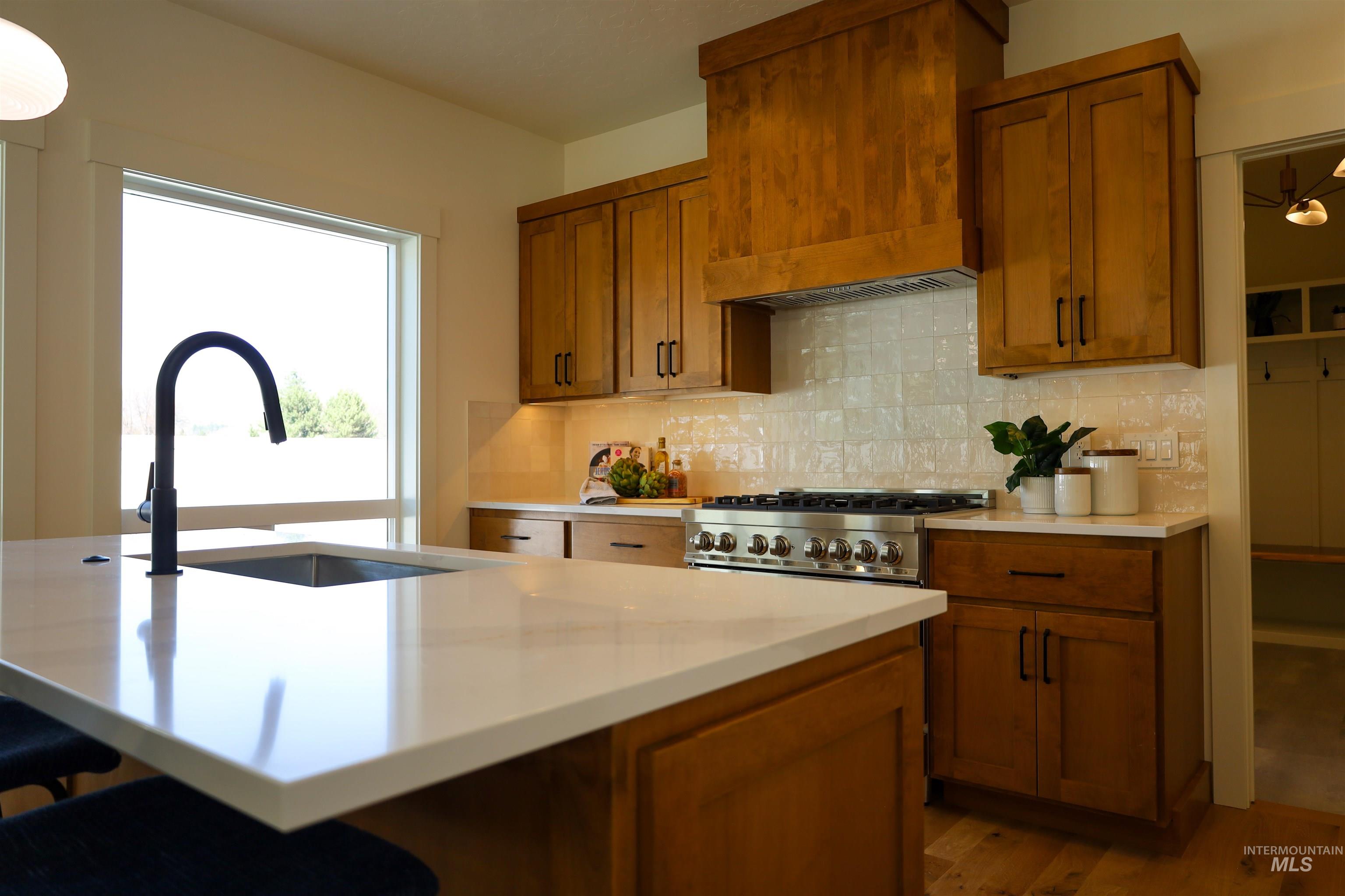 1038 E Fleetwood Ct, Boise, Idaho 83706, 4 Bedrooms, 2.5 Bathrooms, Residential For Sale, Price $769,000,MLS 98969470