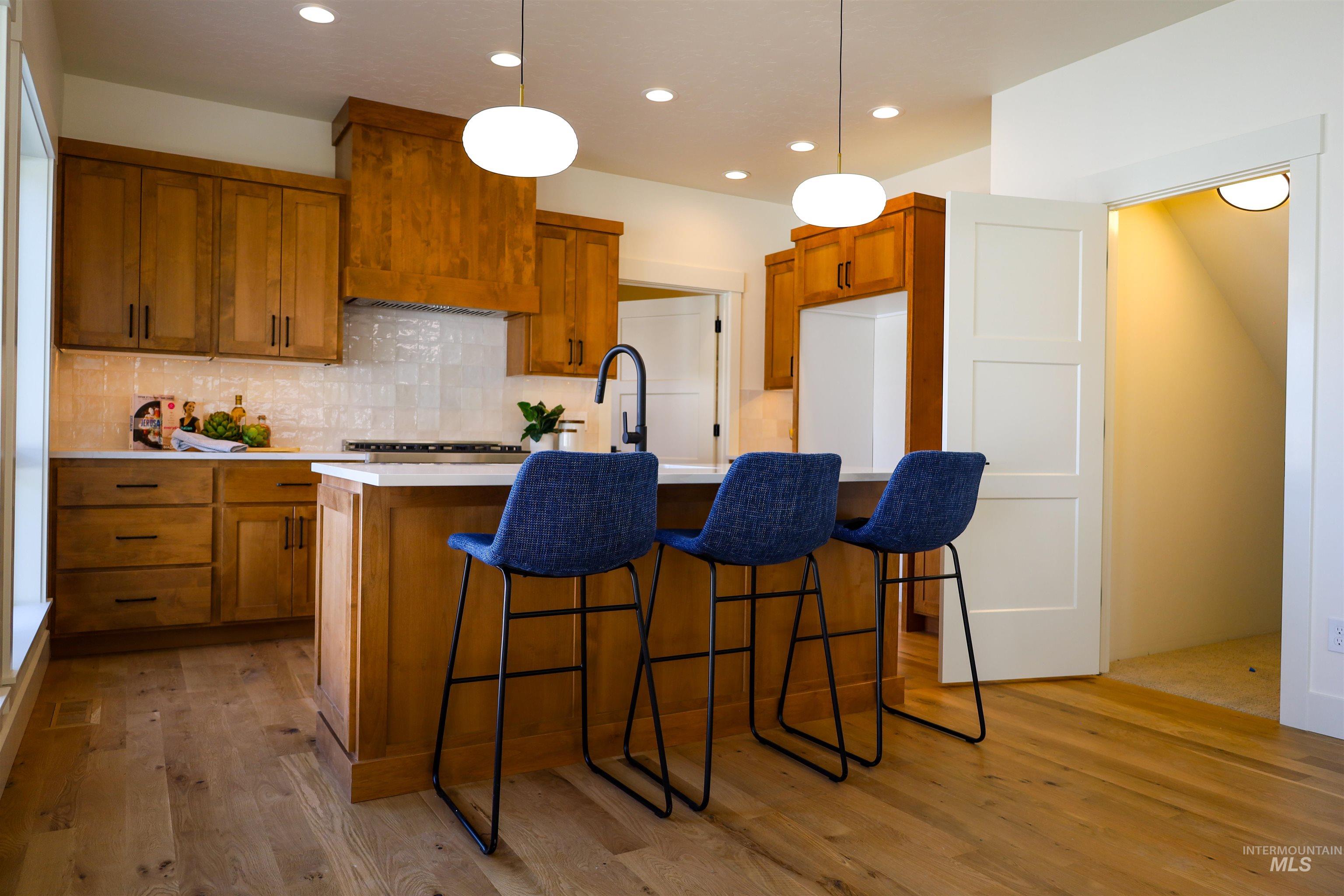 1038 E Fleetwood Ct, Boise, Idaho 83706, 4 Bedrooms, 2.5 Bathrooms, Residential For Sale, Price $769,000,MLS 98969470