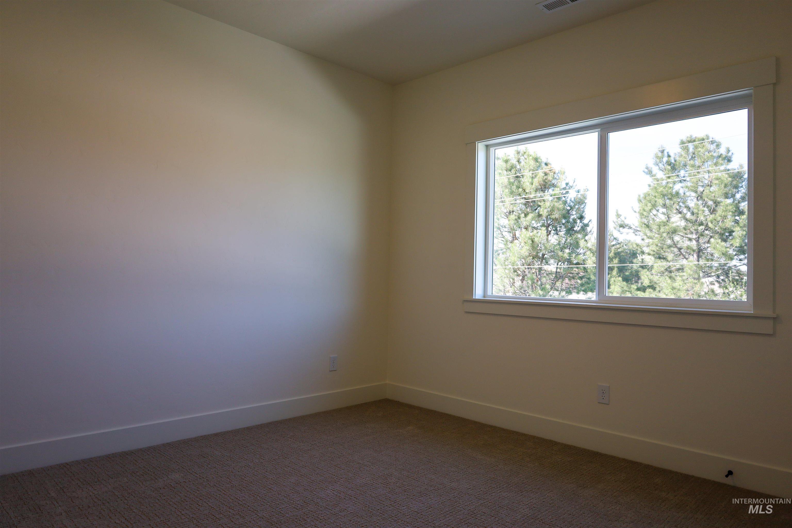 1038 E Fleetwood Ct, Boise, Idaho 83706, 4 Bedrooms, 2.5 Bathrooms, Residential For Sale, Price $769,000,MLS 98969470