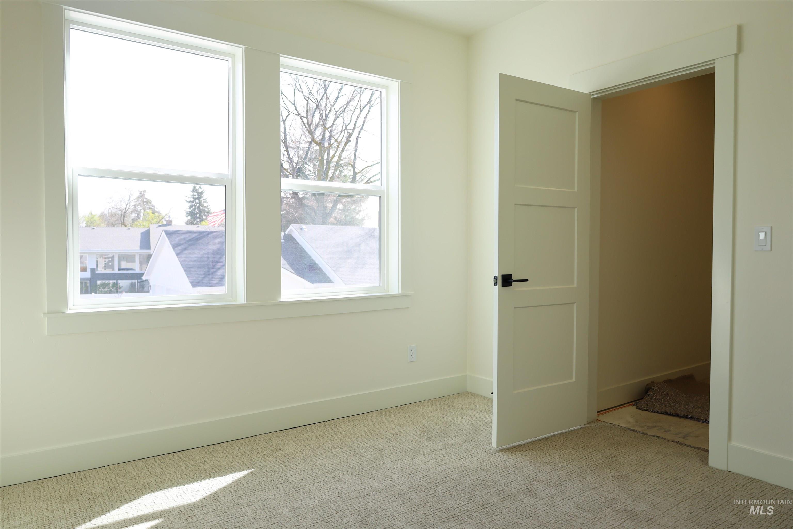 1038 E Fleetwood Ct, Boise, Idaho 83706, 4 Bedrooms, 2.5 Bathrooms, Residential For Sale, Price $769,000,MLS 98969470