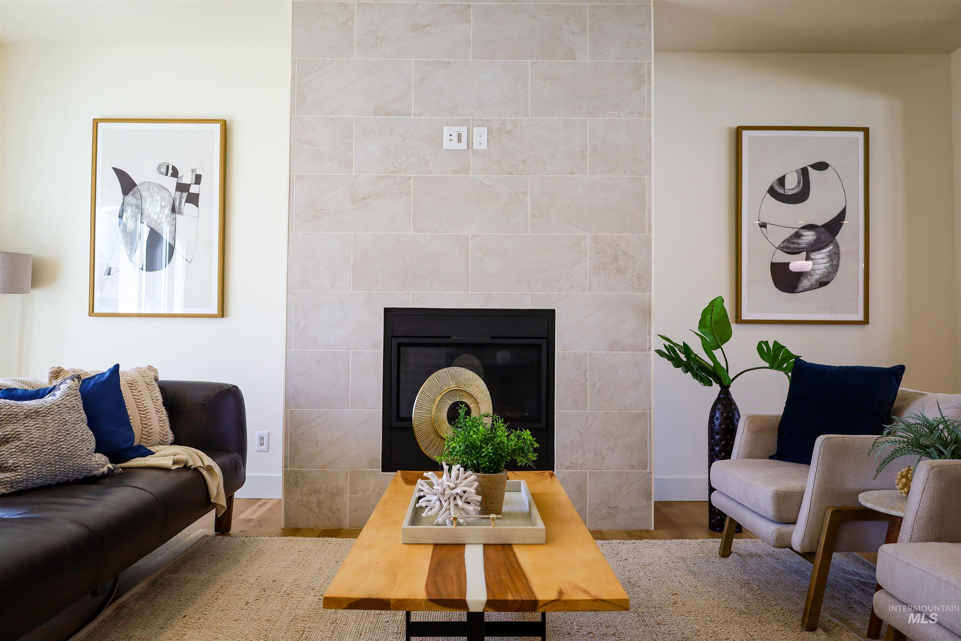 1038 E Fleetwood Ct, Boise, Idaho 83706, 4 Bedrooms, 2.5 Bathrooms, Residential For Sale, Price $769,000,MLS 98969470