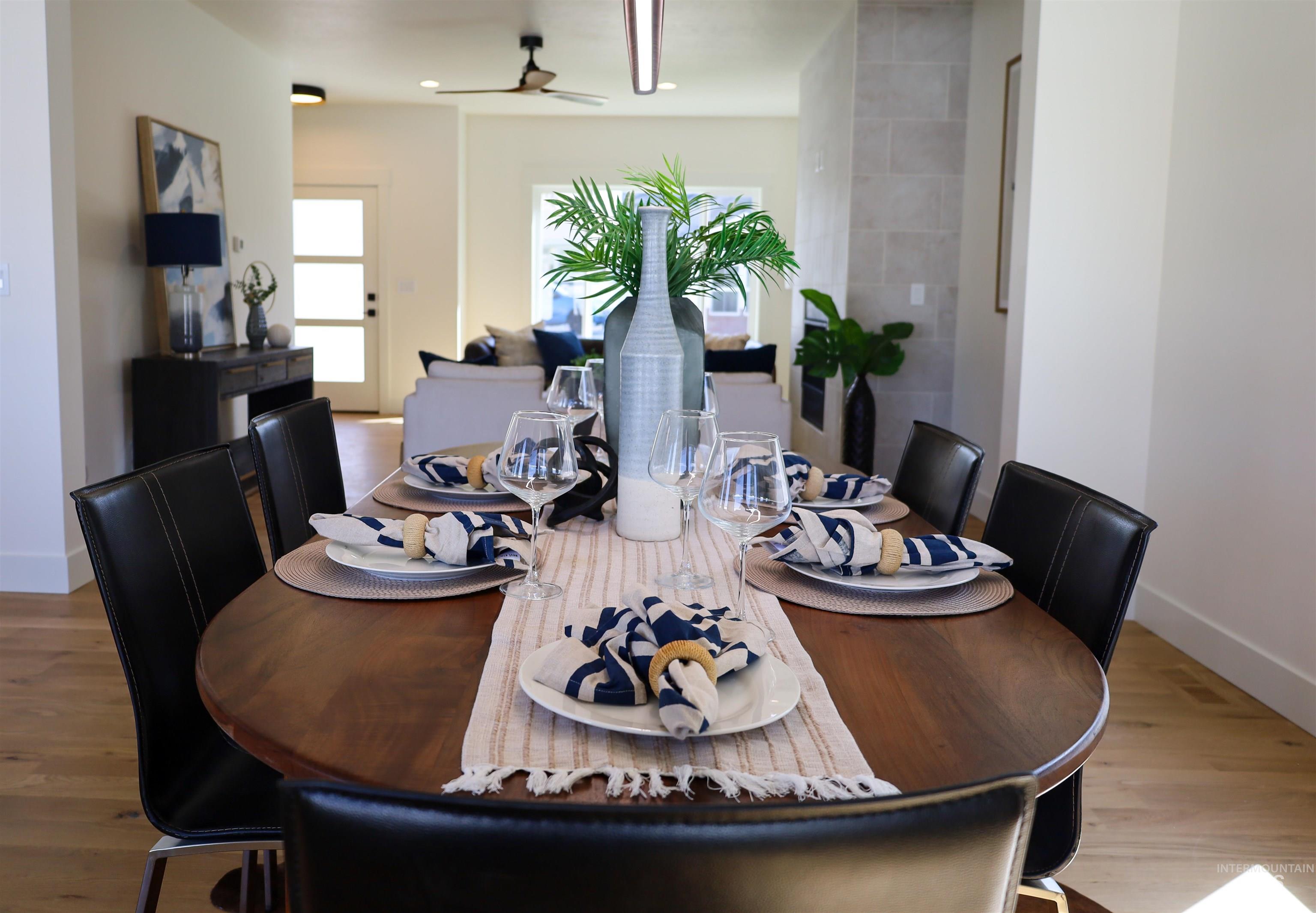 1038 E Fleetwood Ct, Boise, Idaho 83706, 4 Bedrooms, 2.5 Bathrooms, Residential For Sale, Price $769,000,MLS 98969470