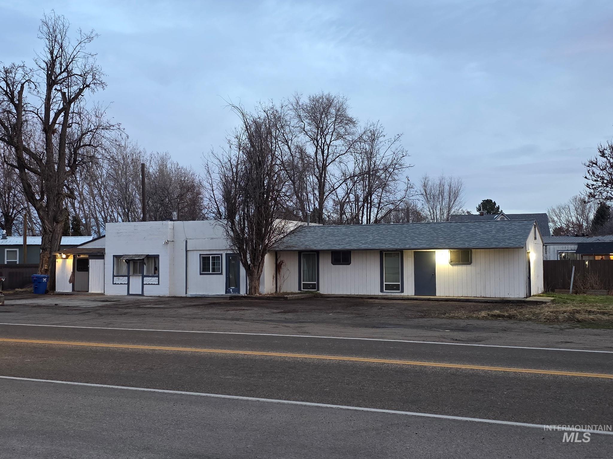 321 Southeast Ave, New Plymouth, Idaho 83655, 7 Rooms, Business/Commercial For Sale, Price $199,000, 98969474