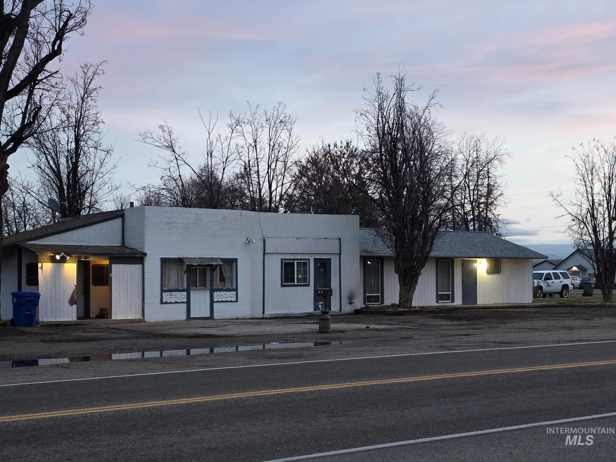 321 Southeast Ave, New Plymouth, Idaho 83655, 7 Rooms, Business/Commercial For Sale, Price $199,000, 98969474