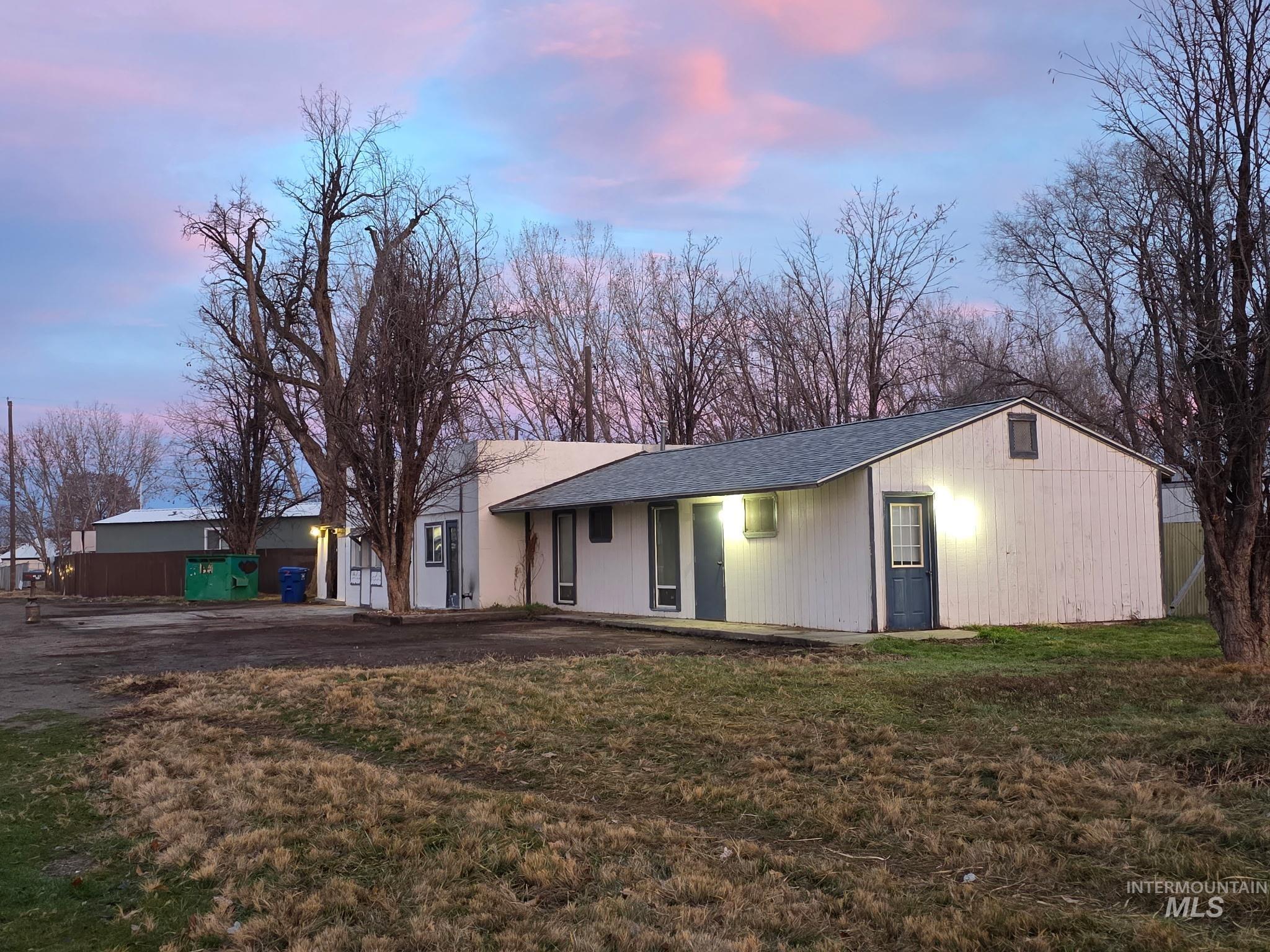 321 Southeast Ave, New Plymouth, Idaho 83655, 4 Bedrooms, 1 Bathroom, Residential For Sale, Price $199,000, 98969475