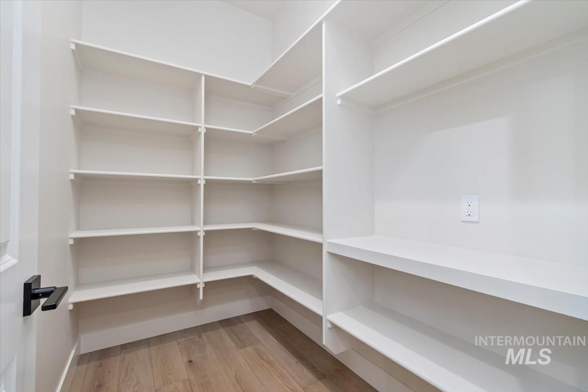 11303 S Cabot Cliffs Ln, Kuna, Idaho 83634, 5 Bedrooms, 3 Bathrooms, Residential For Sale, Price $1,137,880,MLS 98969480