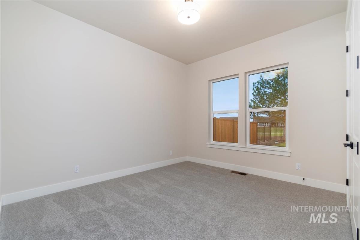 11303 S Cabot Cliffs Ln, Kuna, Idaho 83634, 5 Bedrooms, 3 Bathrooms, Residential For Sale, Price $1,137,880,MLS 98969480