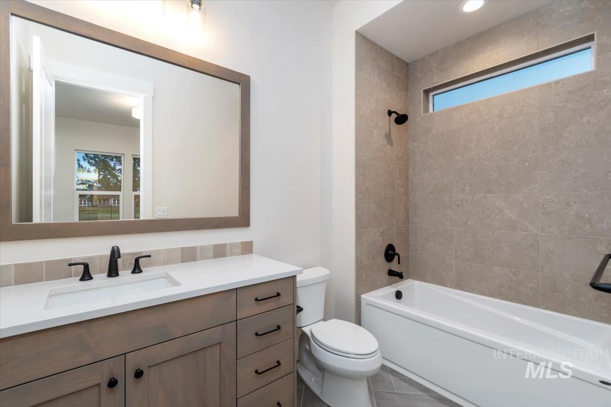 11303 S Cabot Cliffs Ln, Kuna, Idaho 83634, 5 Bedrooms, 3 Bathrooms, Residential For Sale, Price $1,099,880, 98969480