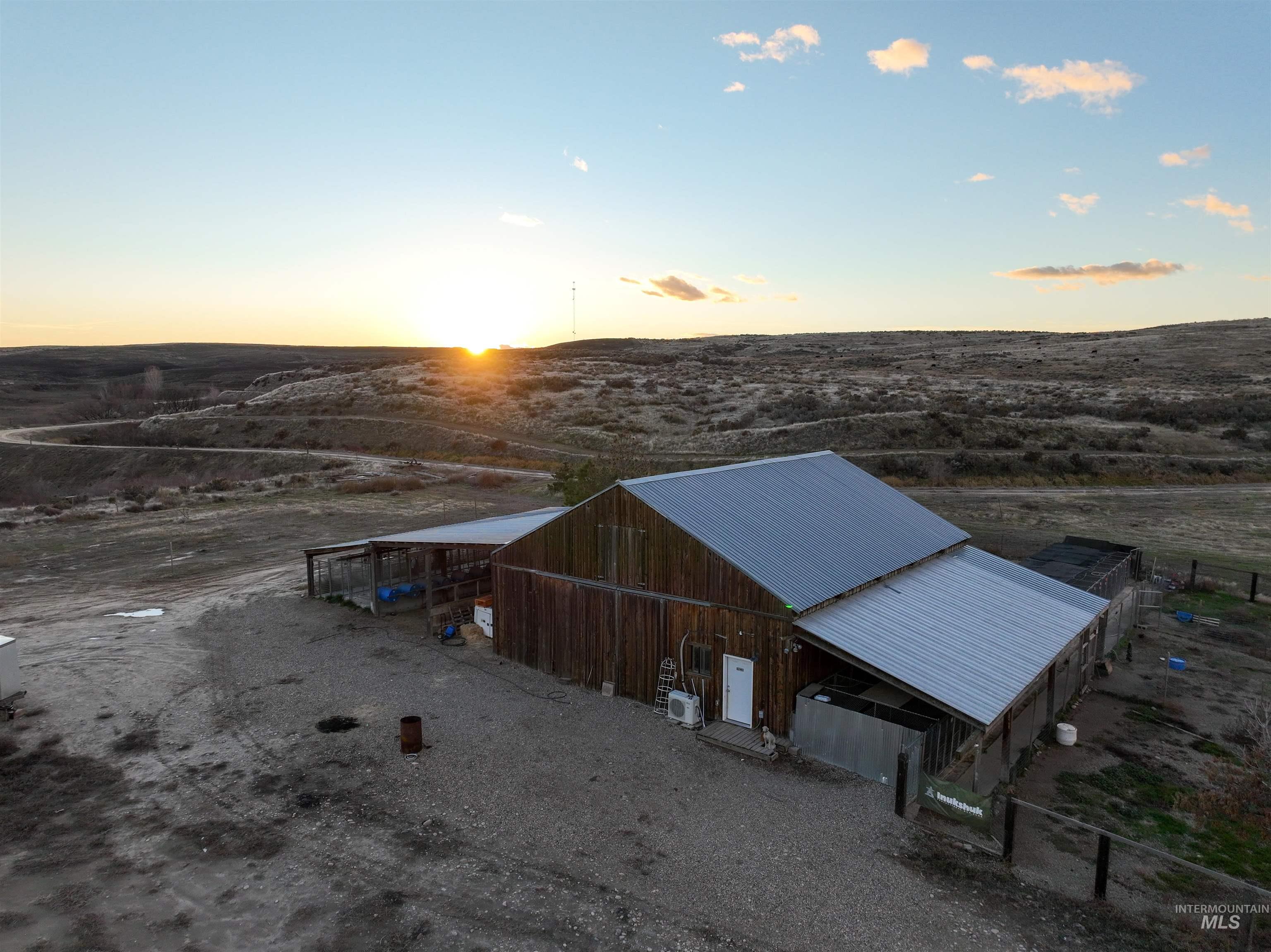 3615 Cassia, New Plymouth, Idaho 83655, 3 Bedrooms, 2 Bathrooms, Farm & Ranch For Sale, Price $3,350,000,MLS 98969483