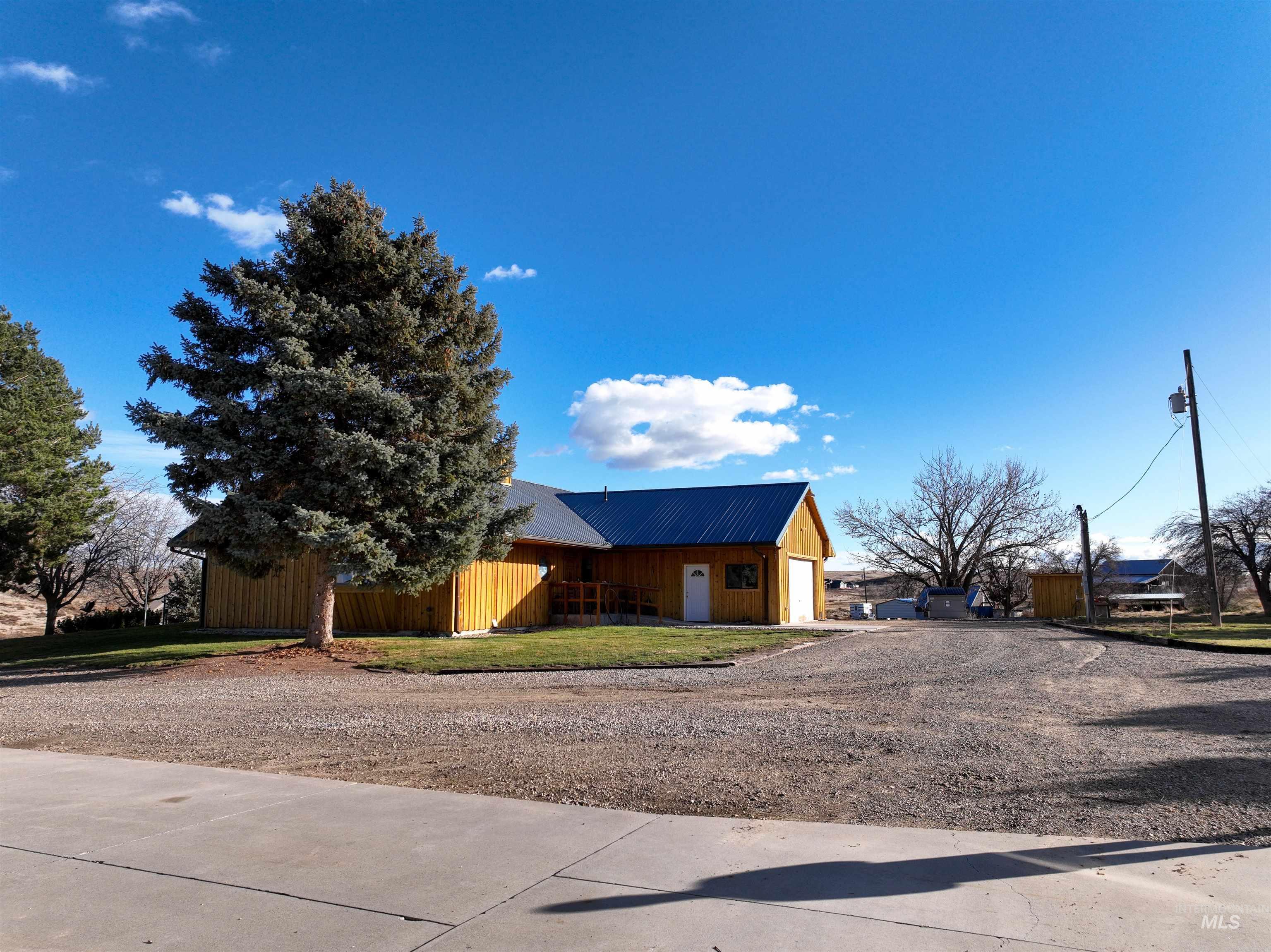 3615 Cassia, New Plymouth, Idaho 83655, 3 Bedrooms, 2 Bathrooms, Farm & Ranch For Sale, Price $3,350,000,MLS 98969483