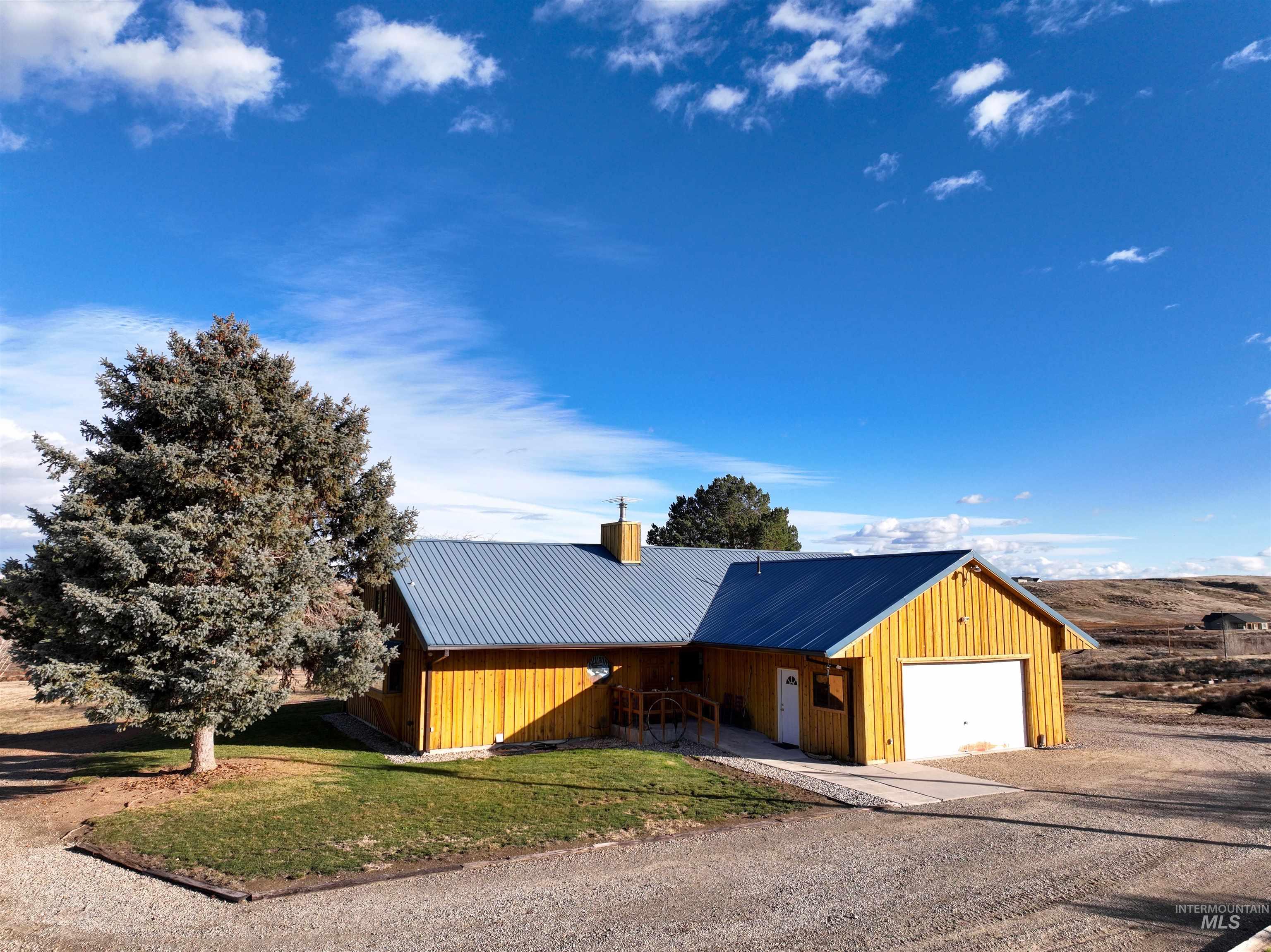 3615 Cassia, New Plymouth, Idaho 83655, 3 Bedrooms, 2 Bathrooms, Farm & Ranch For Sale, Price $3,350,000,MLS 98969483