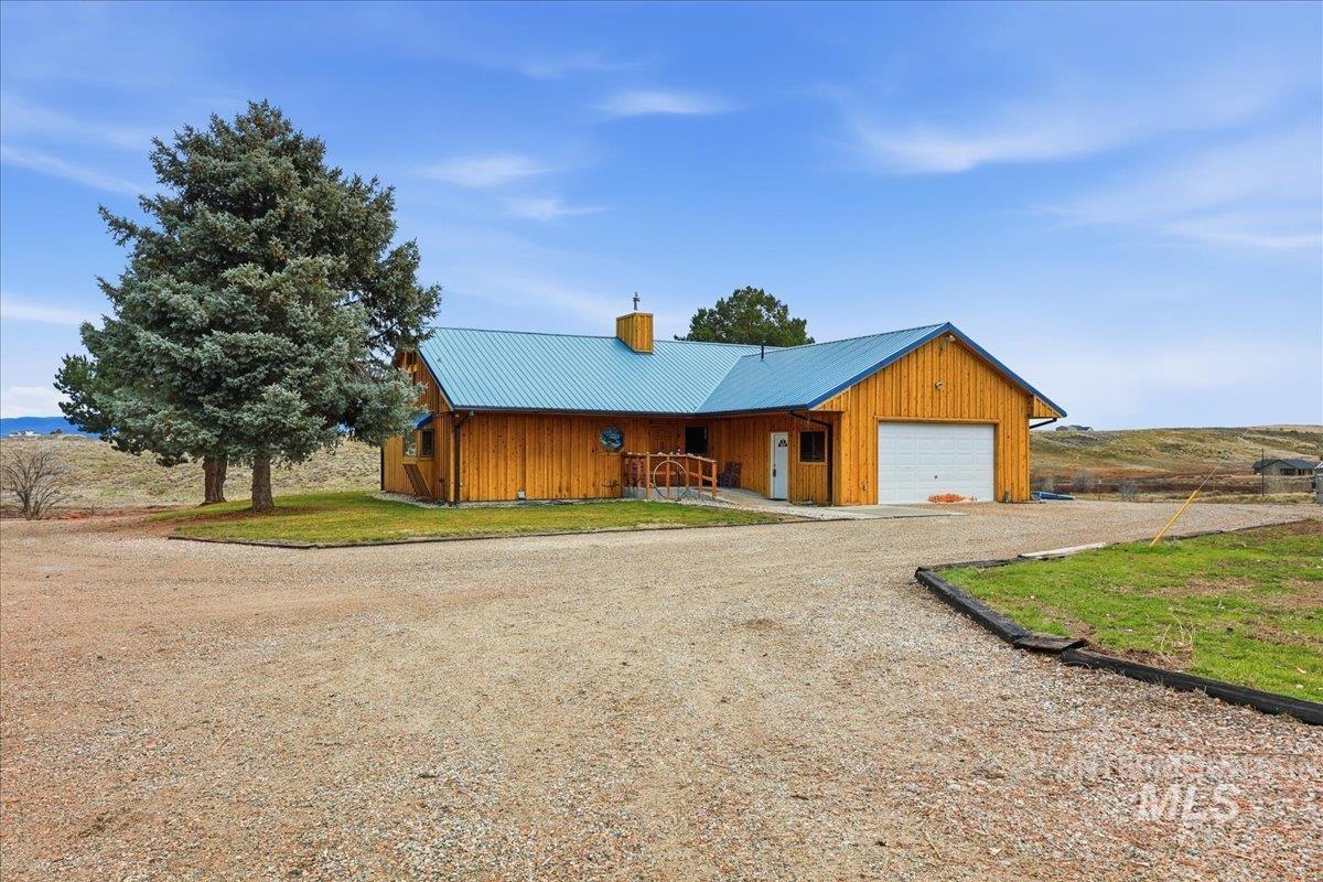 3615 Cassia, New Plymouth, Idaho 83655, 3 Bedrooms, 2 Bathrooms, Farm & Ranch For Sale, Price $3,350,000,MLS 98969483