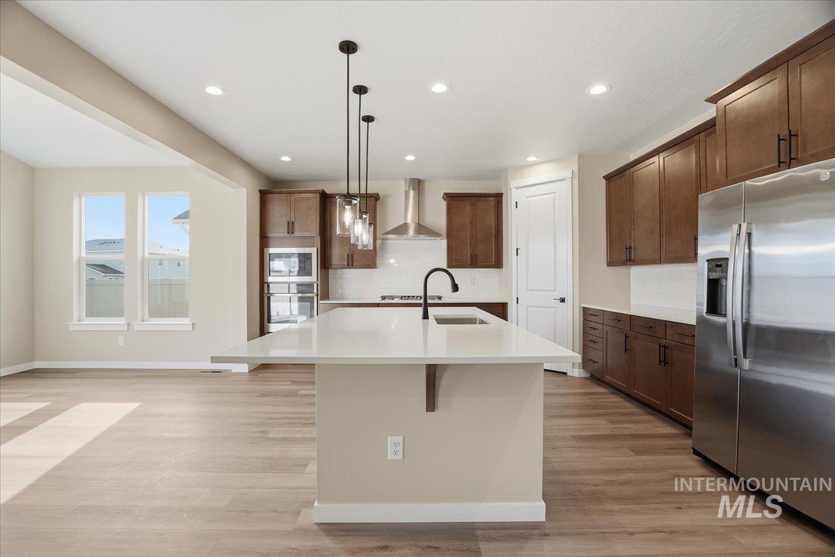 2370 N Ice Fire Ave, Star, Idaho 83669, 5 Bedrooms, 4 Bathrooms, Residential For Sale, Price $639,990, 98969485