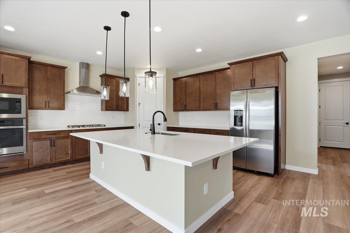 2370 N Ice Fire Ave, Star, Idaho 83669, 5 Bedrooms, 4 Bathrooms, Residential For Sale, Price $639,990, 98969485