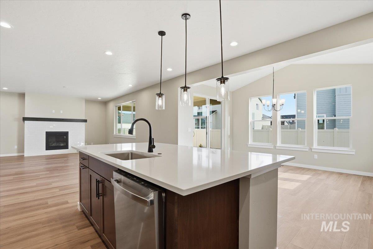 2370 N Ice Fire Ave, Star, Idaho 83669, 5 Bedrooms, 4 Bathrooms, Residential For Sale, Price $639,990, 98969485