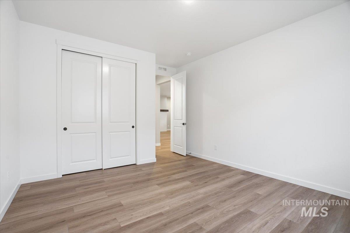 2370 N Ice Fire Ave, Star, Idaho 83669, 5 Bedrooms, 4 Bathrooms, Residential For Sale, Price $639,990, 98969485