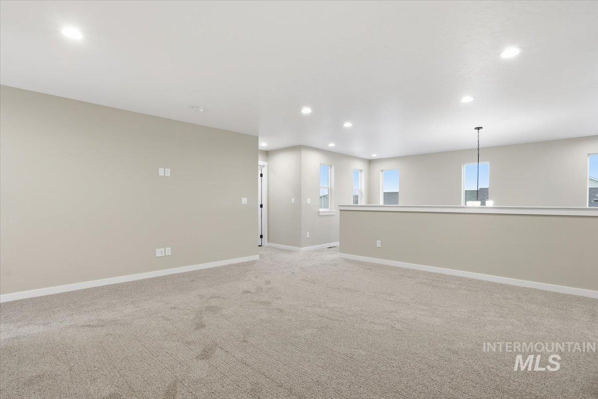 2370 N Ice Fire Ave, Star, Idaho 83669, 5 Bedrooms, 4 Bathrooms, Residential For Sale, Price $639,990, 98969485