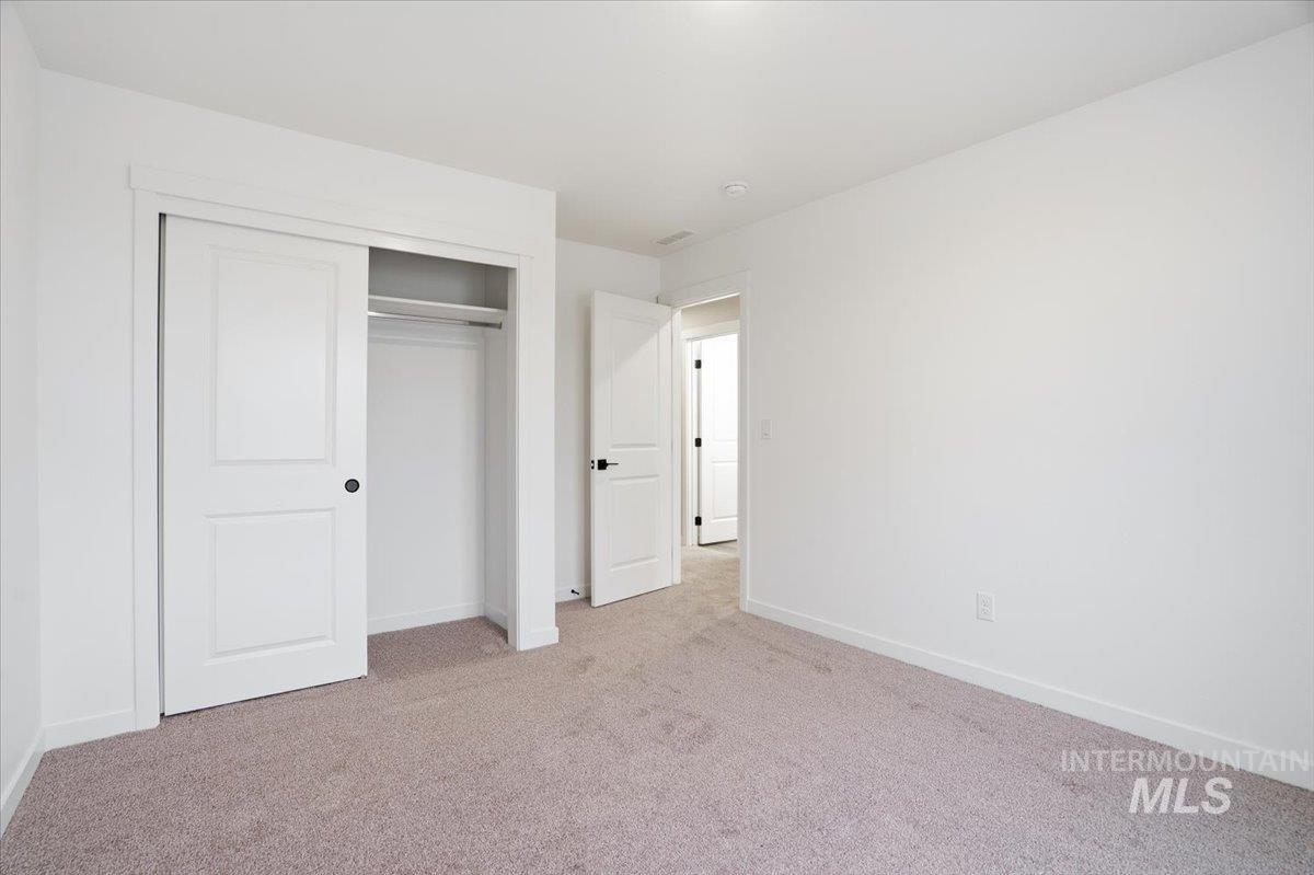 2370 N Ice Fire Ave, Star, Idaho 83669, 5 Bedrooms, 4 Bathrooms, Residential For Sale, Price $639,990, 98969485