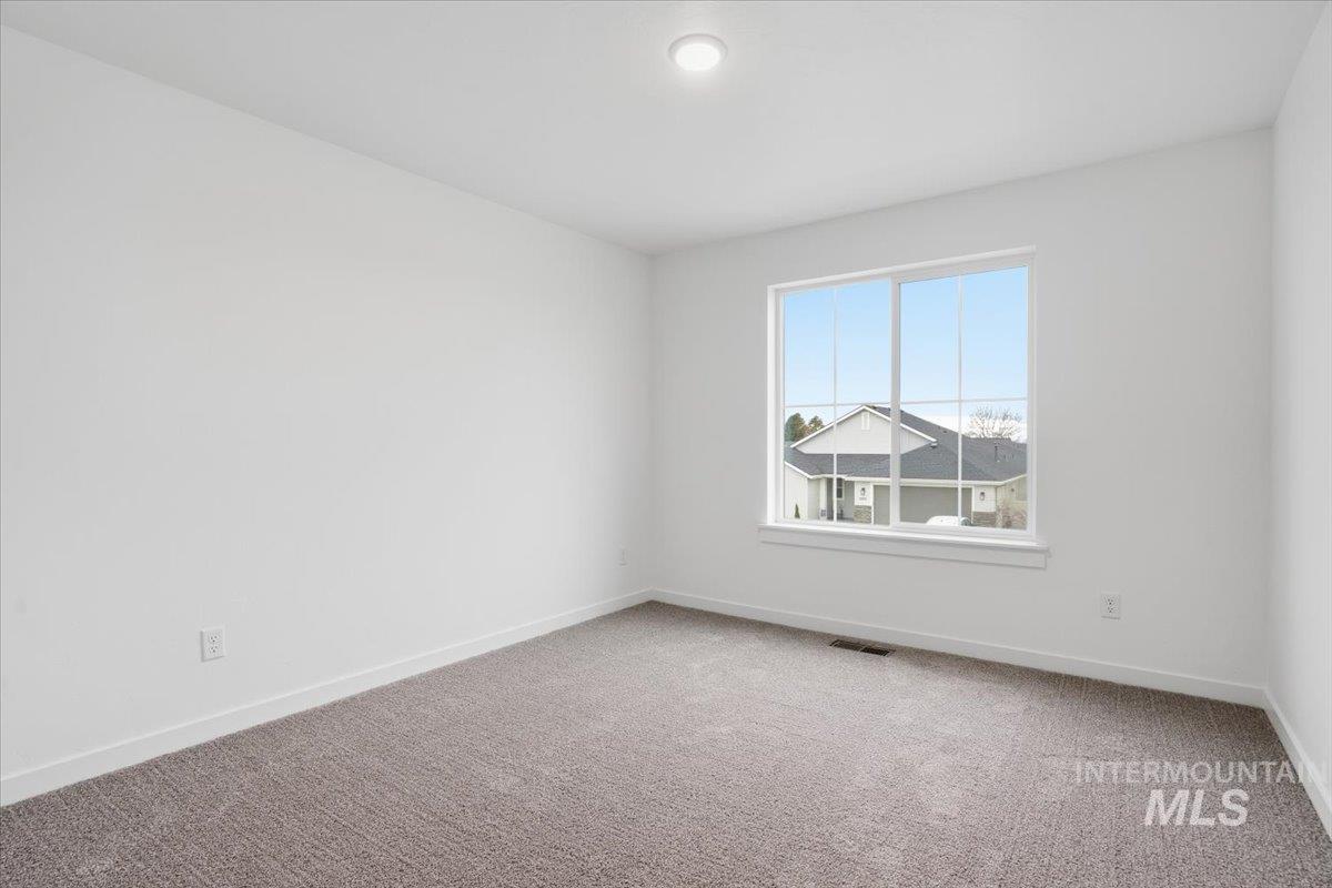 2370 N Ice Fire Ave, Star, Idaho 83669, 5 Bedrooms, 4 Bathrooms, Residential For Sale, Price $639,990, 98969485