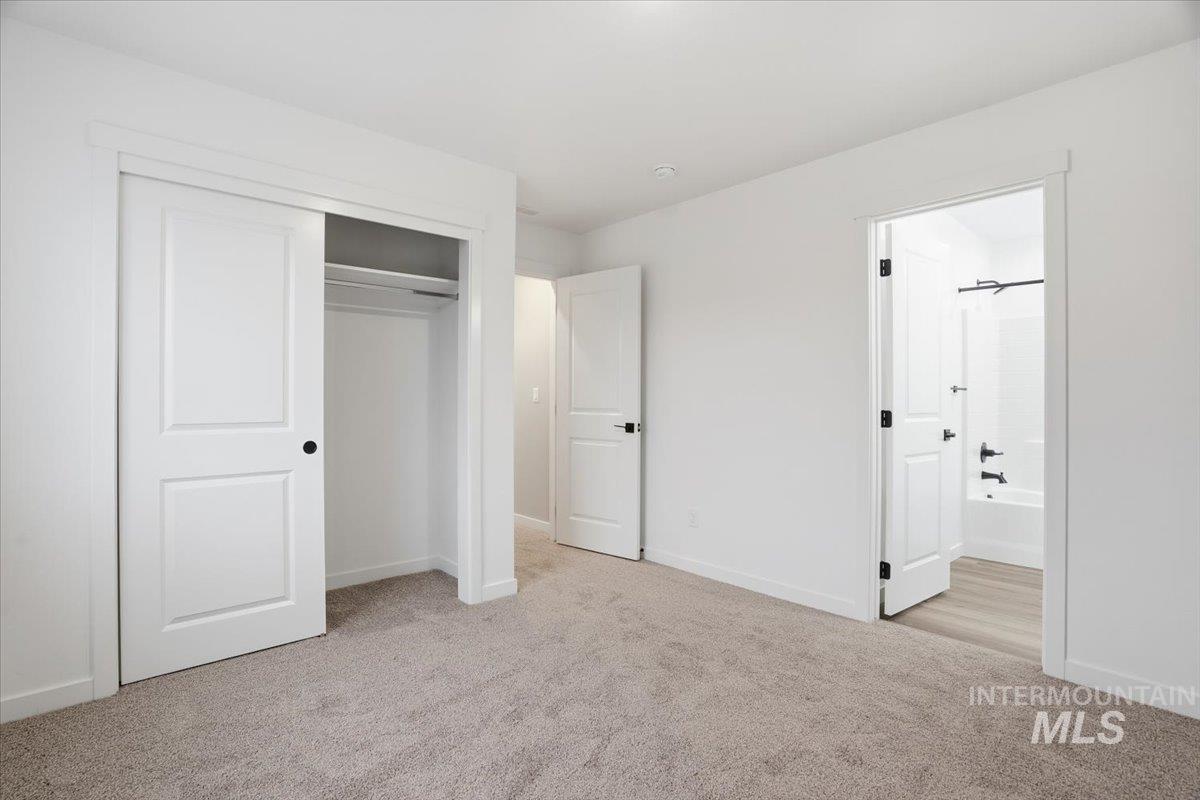 2370 N Ice Fire Ave, Star, Idaho 83669, 5 Bedrooms, 4 Bathrooms, Residential For Sale, Price $639,990, 98969485