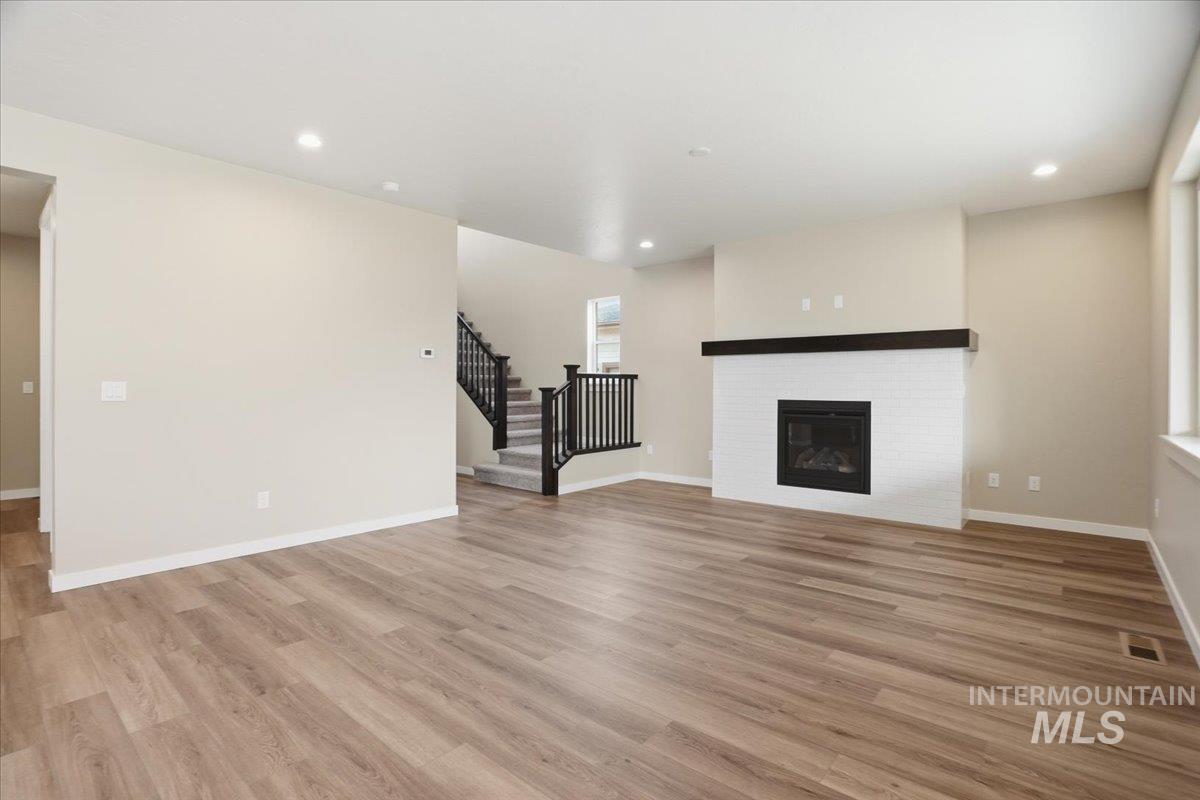 2370 N Ice Fire Ave, Star, Idaho 83669, 5 Bedrooms, 4 Bathrooms, Residential For Sale, Price $639,990, 98969485