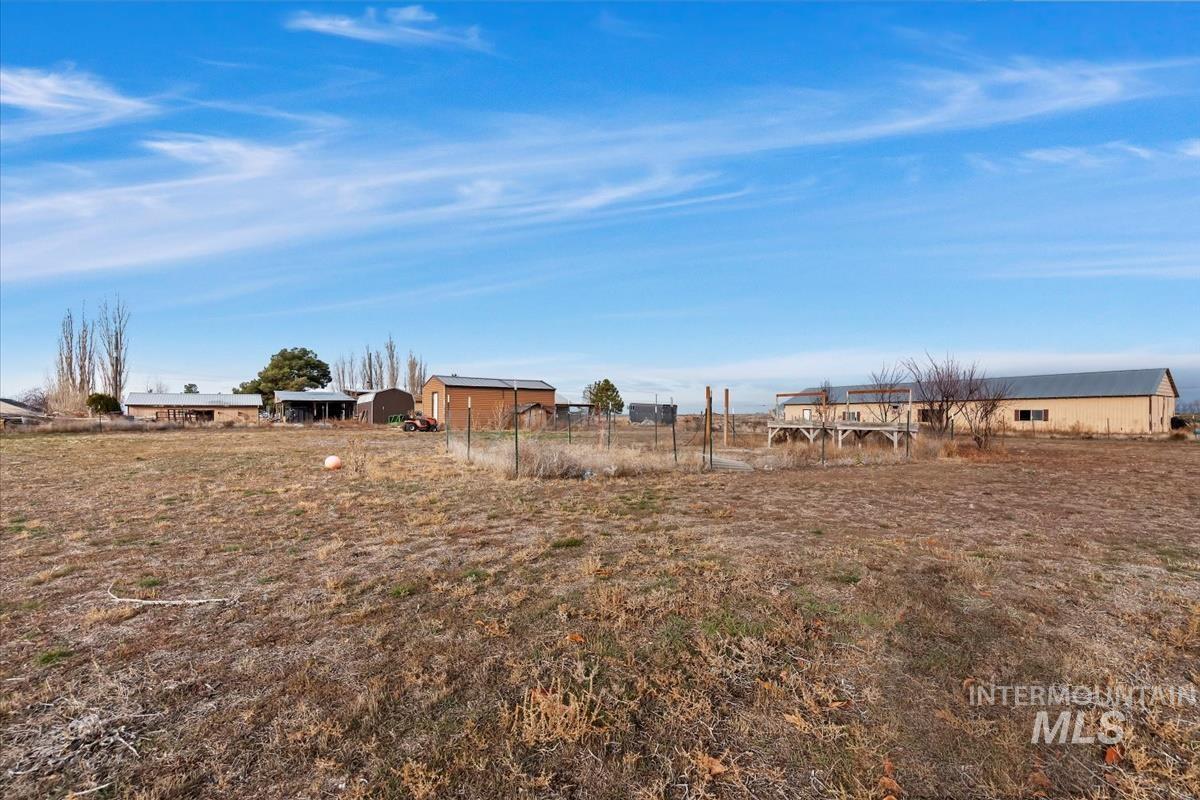 14064 SW Parker Drive, Mountain Home, Idaho 83647, 3 Bedrooms, 1 Bathroom, Residential For Sale, Price $350,000,MLS 98969487