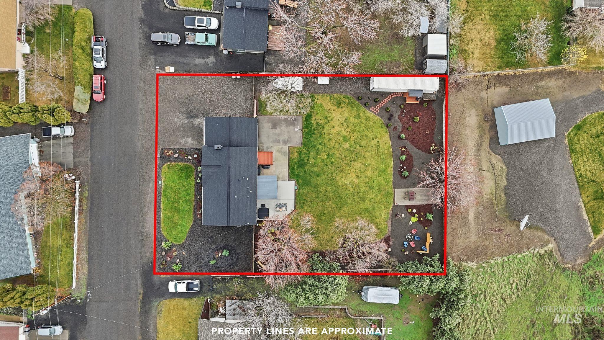 Aerial view of property's location with property boundaries highlighted
