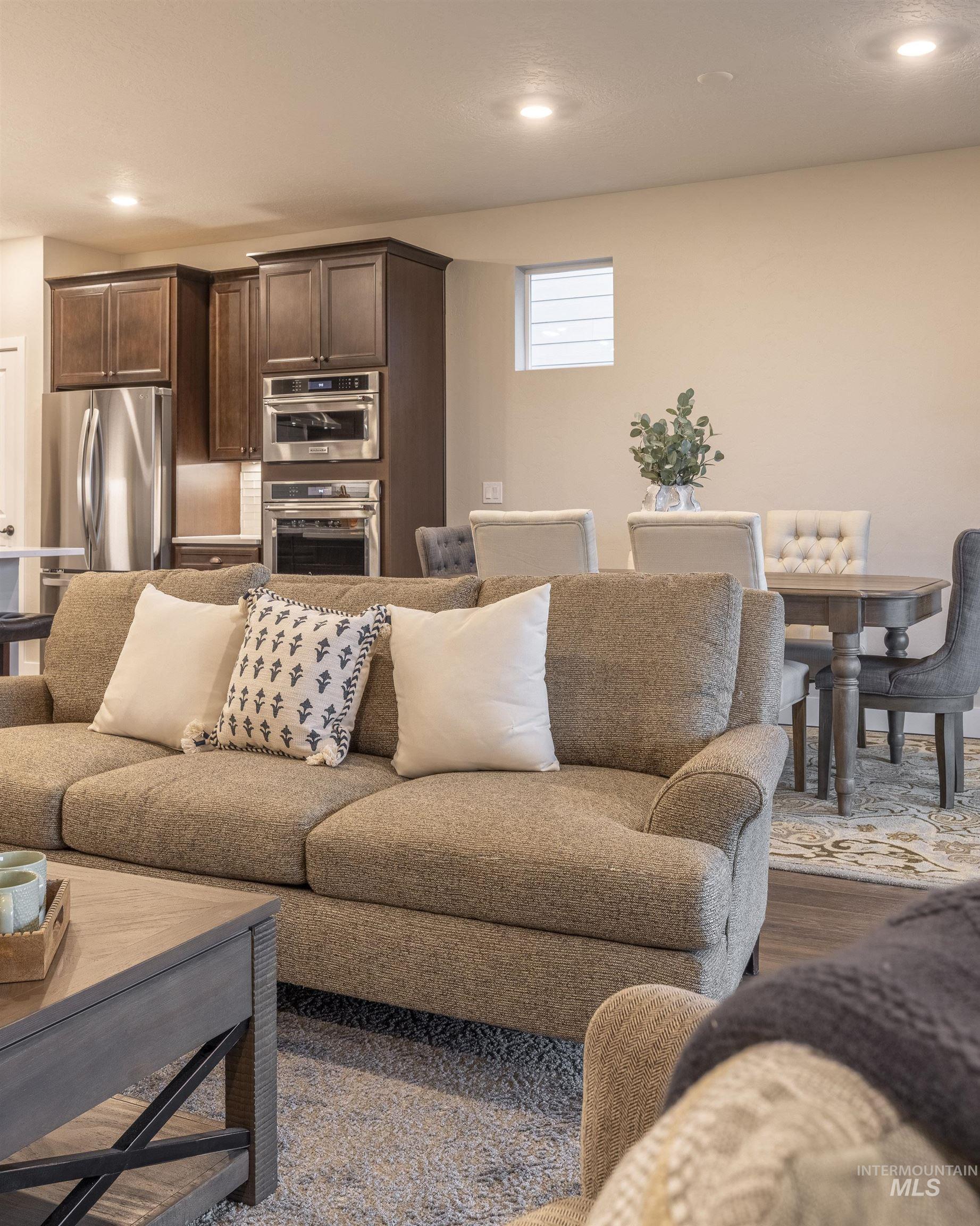 11860 W Wellness Ln, Kuna, Idaho 83634, 2 Bedrooms, 2 Bathrooms, Residential For Sale, Price $525,000, 98969493