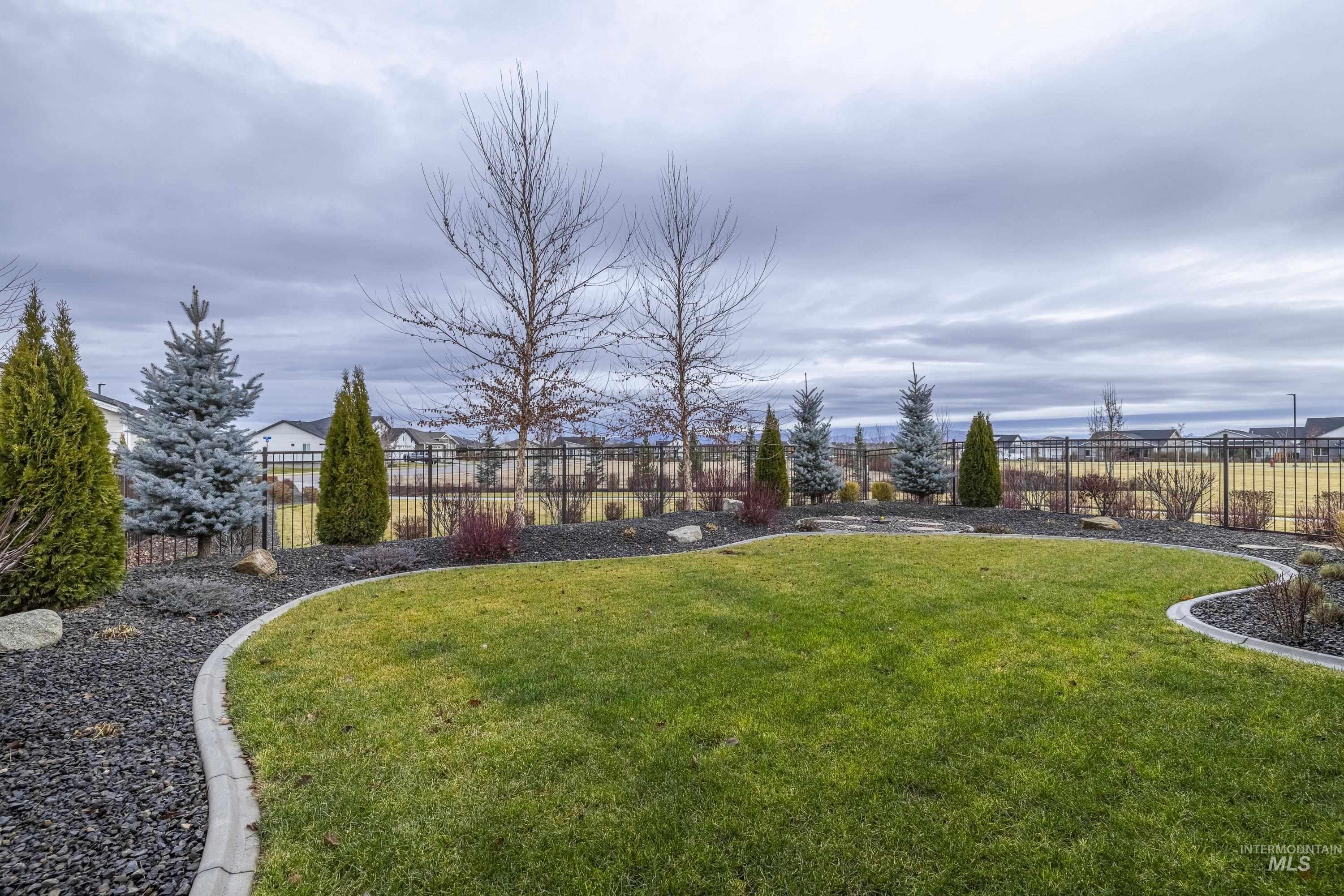 11860 W Wellness Ln, Kuna, Idaho 83634, 2 Bedrooms, 2 Bathrooms, Residential For Sale, Price $525,000, 98969493