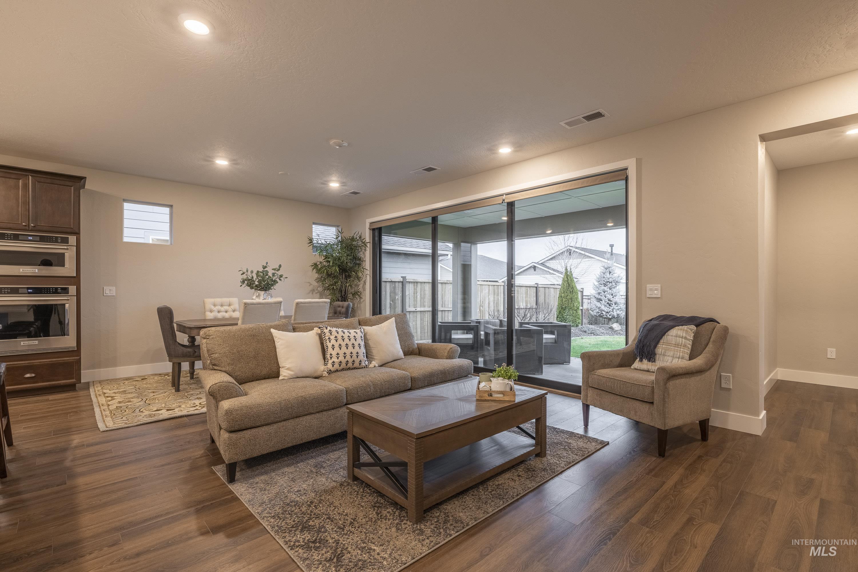 11860 W Wellness Ln, Kuna, Idaho 83634, 2 Bedrooms, 2 Bathrooms, Residential For Sale, Price $525,000, 98969493