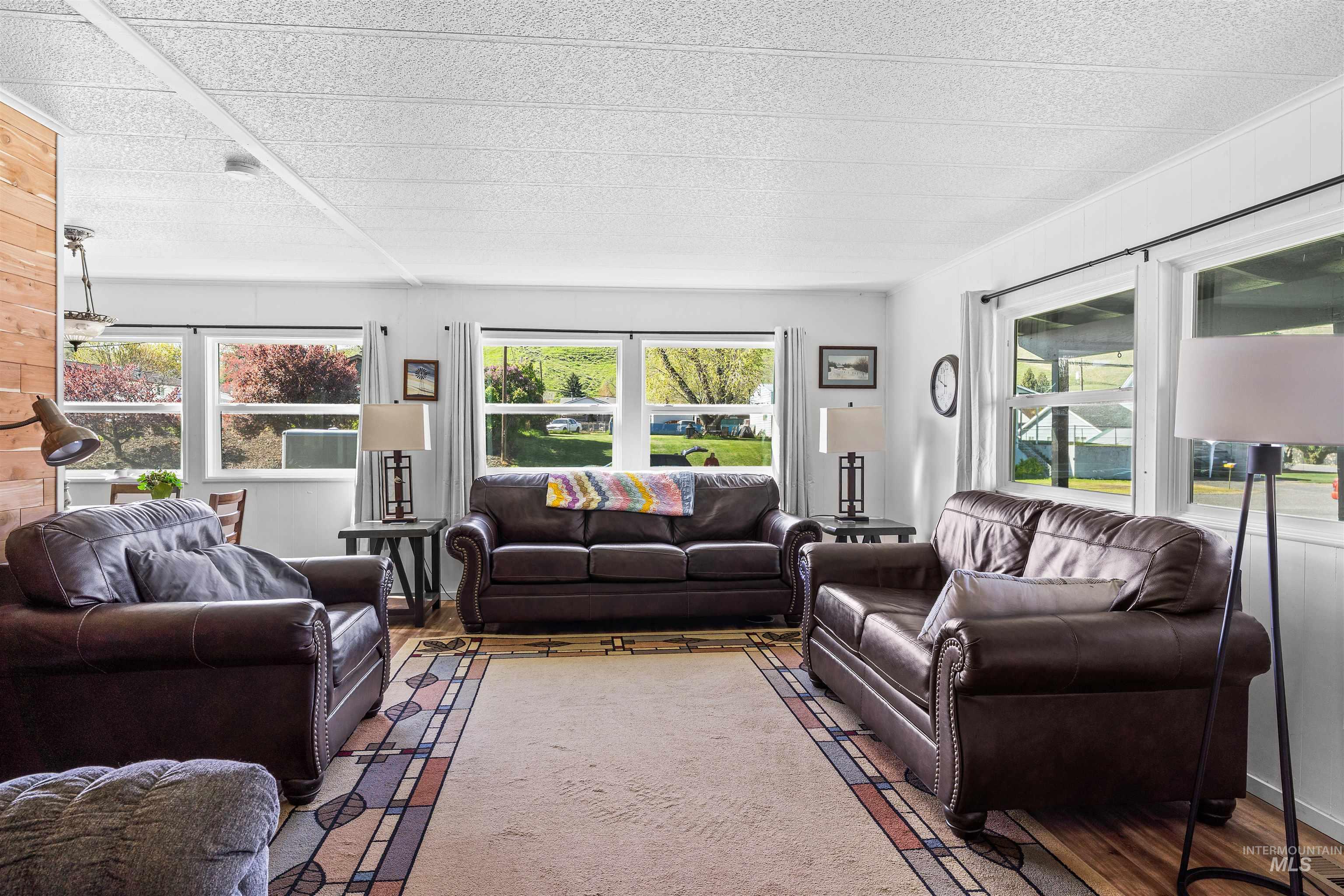 319 Pataha St, Pomeroy, Washington 99347, 3 Bedrooms, 2 Bathrooms, Residential For Sale, Price $249,000,MLS 98969494