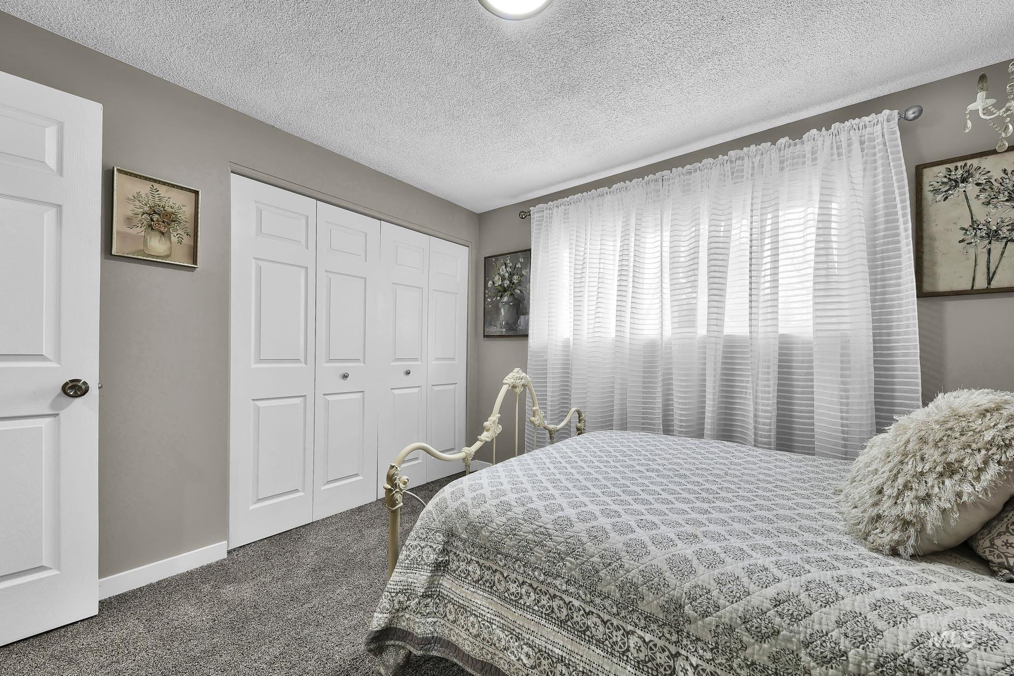 8907 W Stynbrook Dr, Boise, Idaho 83704, 3 Bedrooms, 2.5 Bathrooms, Residential For Sale, Price $479,900, 98969497