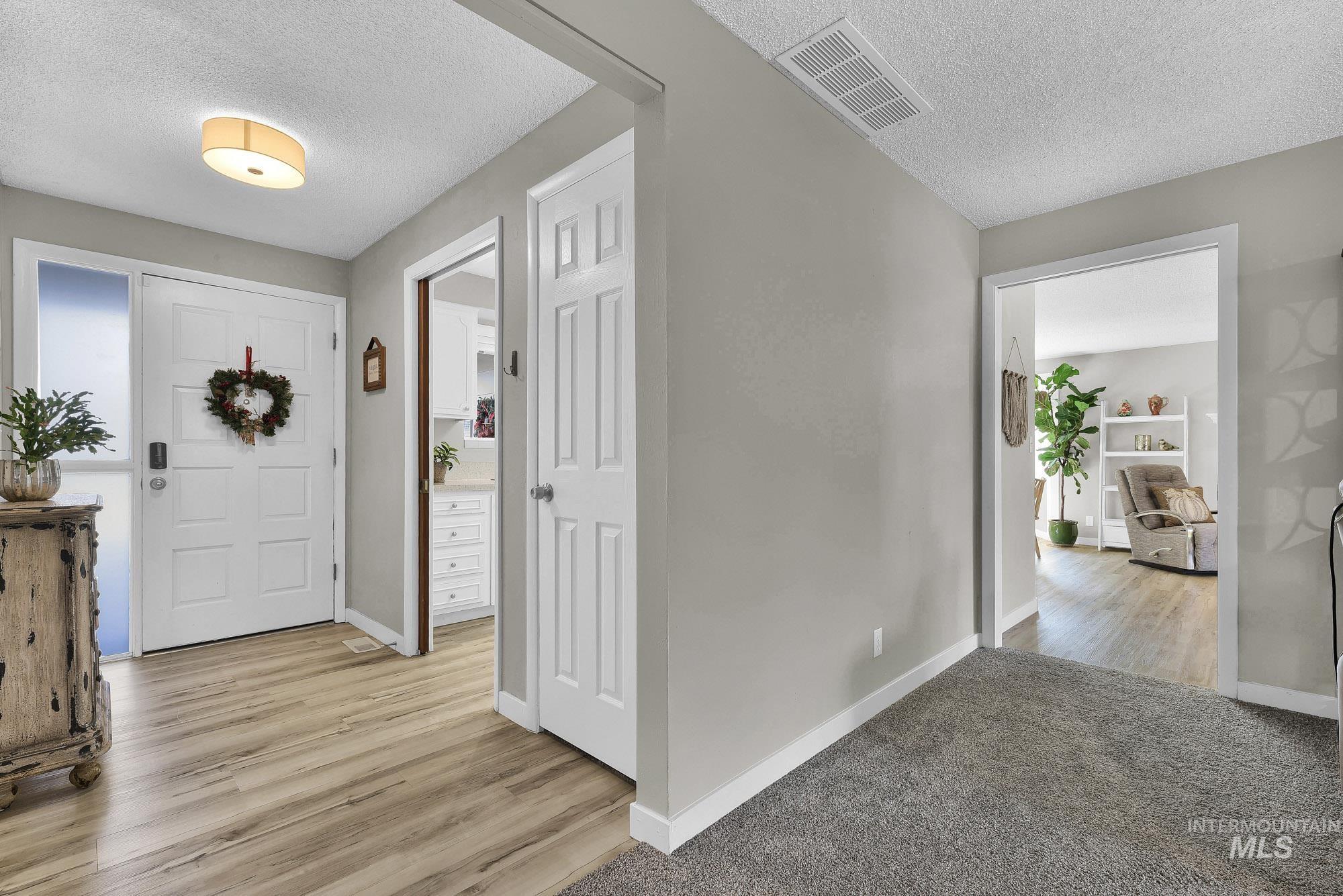 8907 W Stynbrook Dr, Boise, Idaho 83704, 3 Bedrooms, 2.5 Bathrooms, Residential For Sale, Price $479,900, 98969497