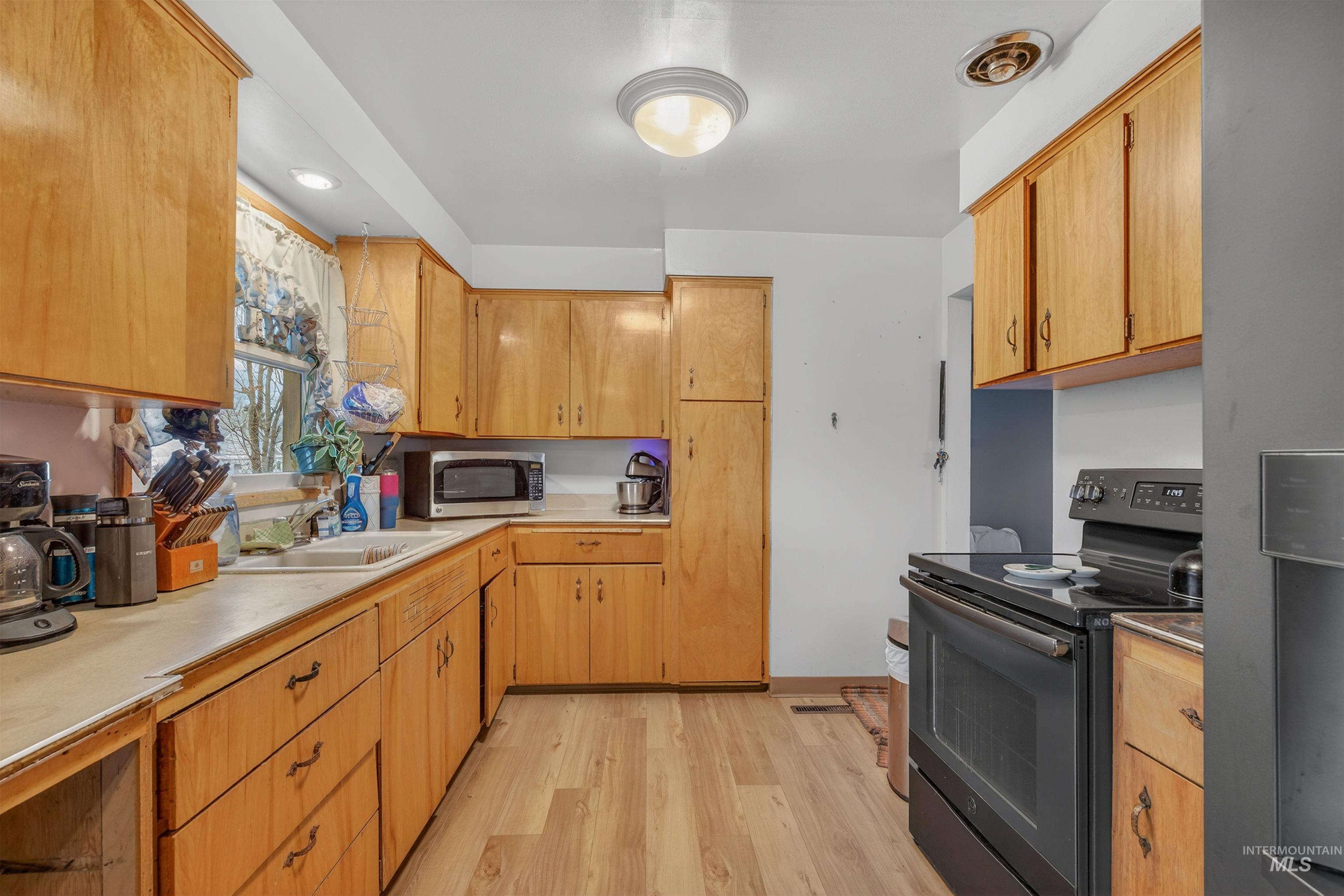 3508 8th St, Lewiston, Idaho 83501, 3 Bedrooms, 1 Bathroom, Residential For Sale, Price $309,900, 98969499