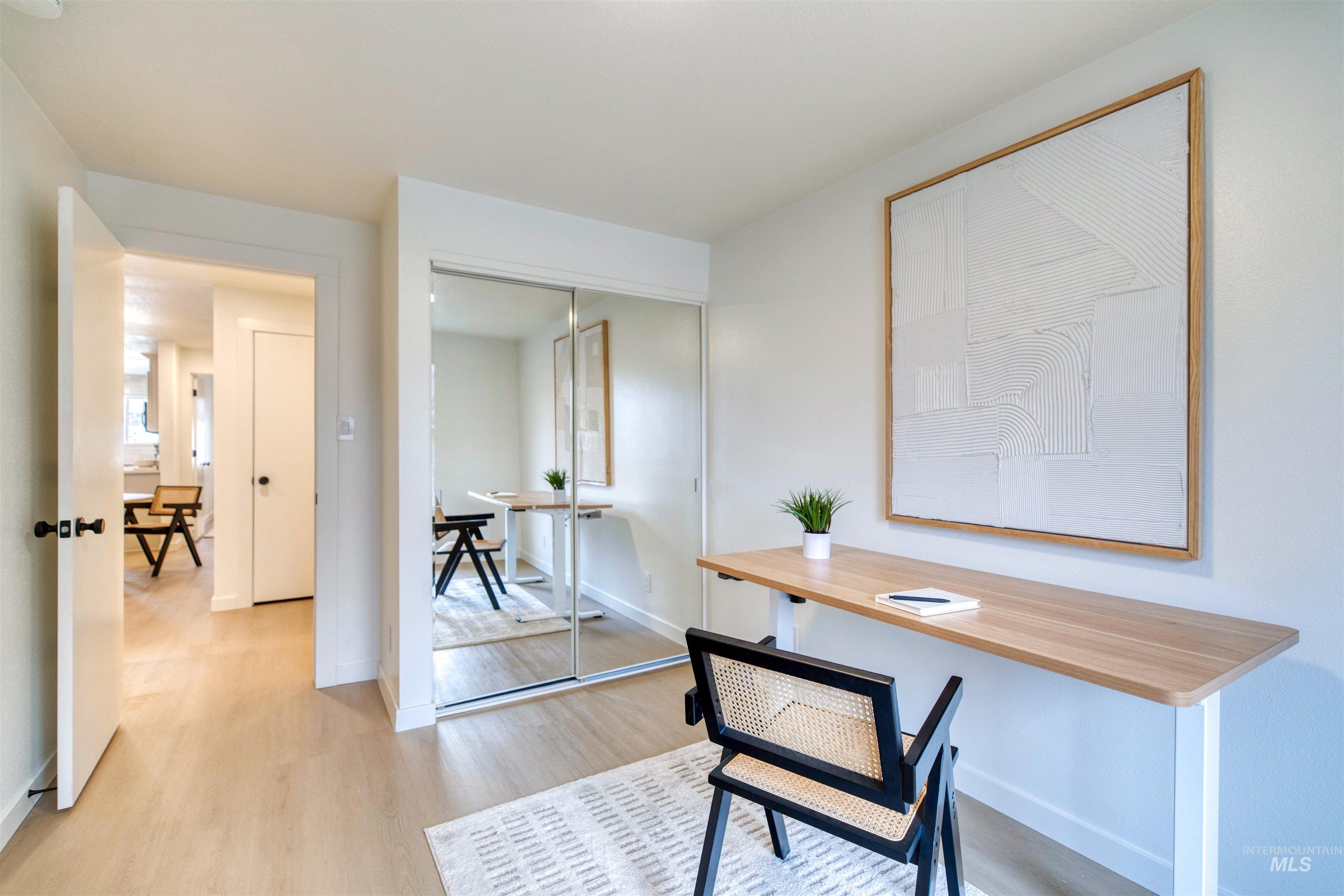 496 E Chester Ln, Boise, Idaho 83706, 2 Bedrooms, 2 Bathrooms, Residential For Sale, Price $399,000,MLS 98969500