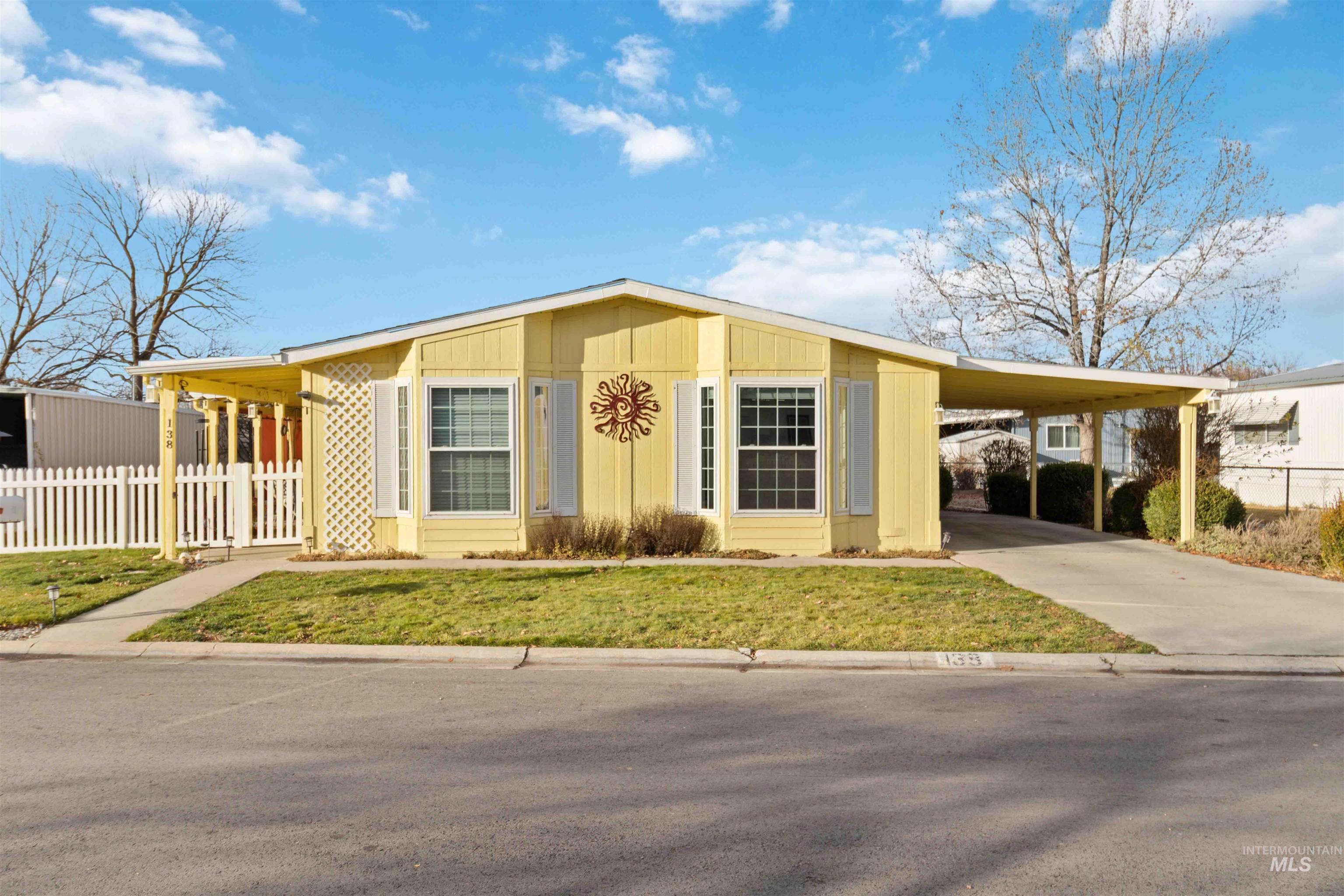 138 Rainbow Dr, Boise, Idaho 83713, 2 Bedrooms, 2 Bathrooms, Residential For Sale, Price $249,900, 98969503