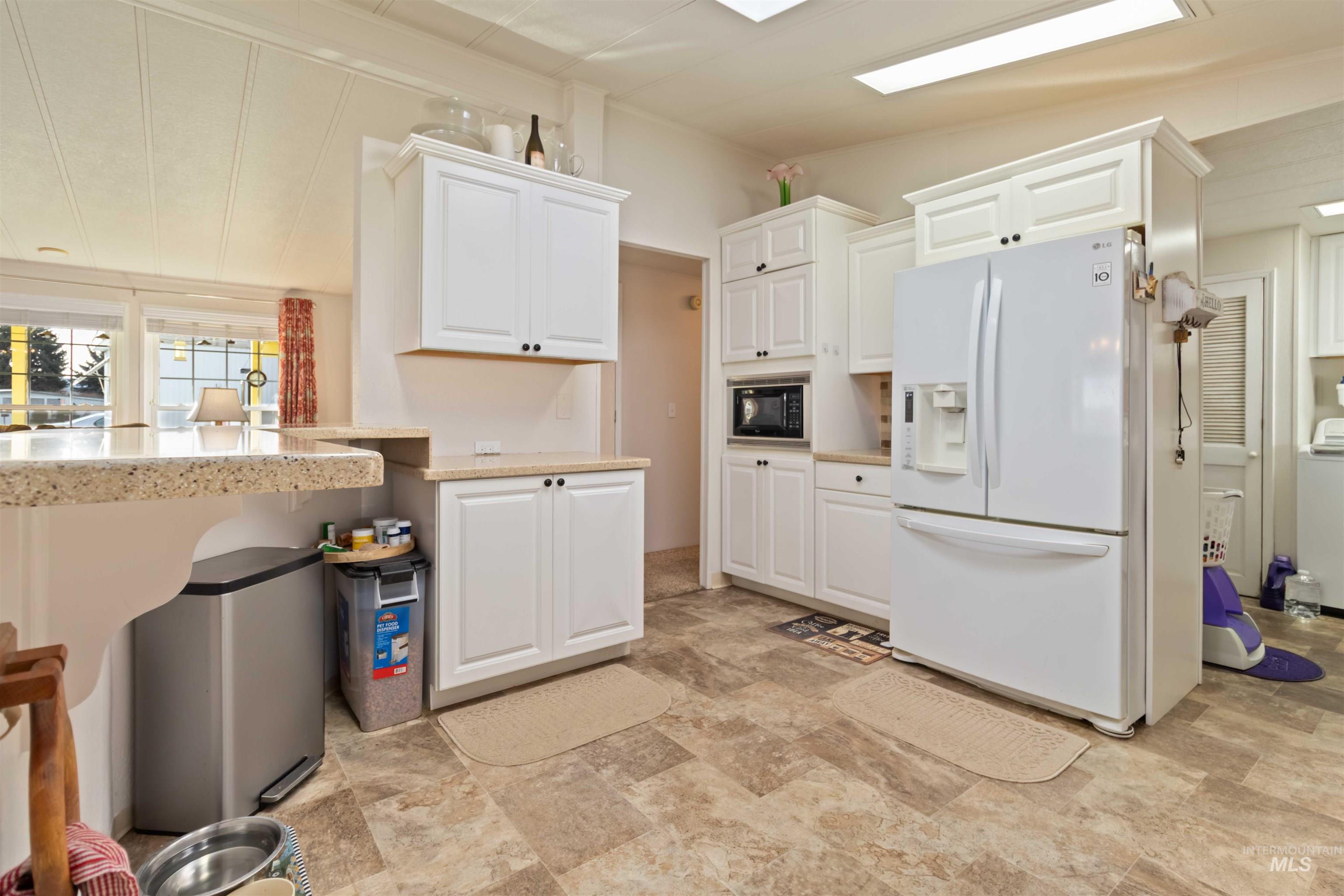 138 Rainbow Dr, Boise, Idaho 83713, 2 Bedrooms, 2 Bathrooms, Residential For Sale, Price $249,900, 98969503